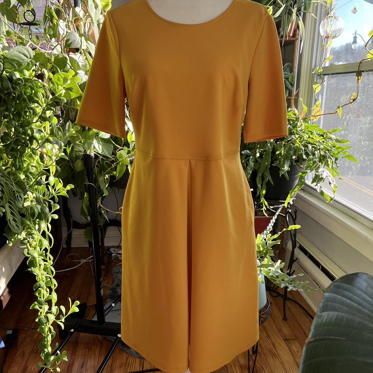 Tahari yellow dress hotsell