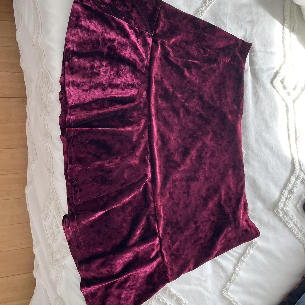 Forever 21+ Women's Burgundy and Red Skirt | Depop