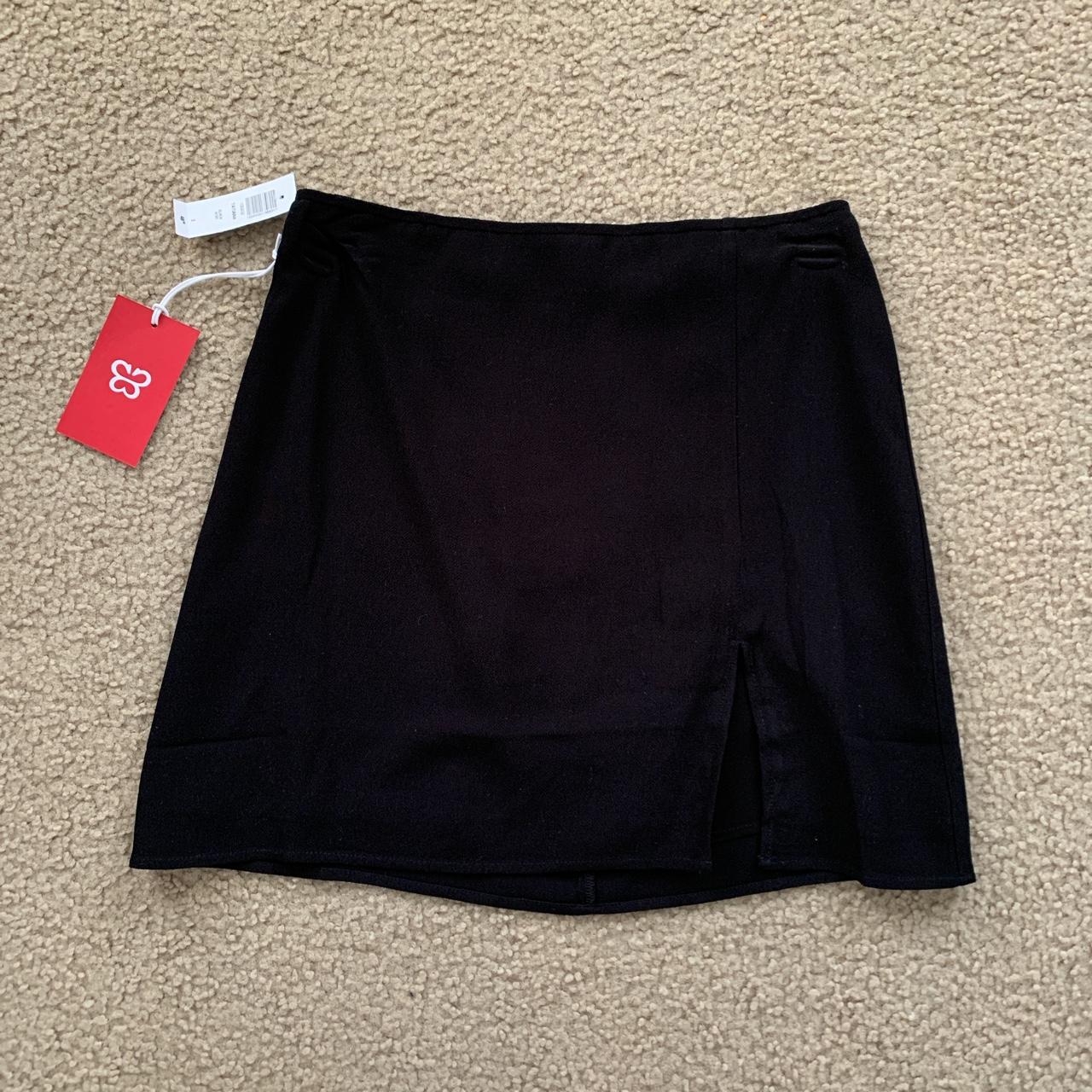 Aritzia Women's Skirt | Depop