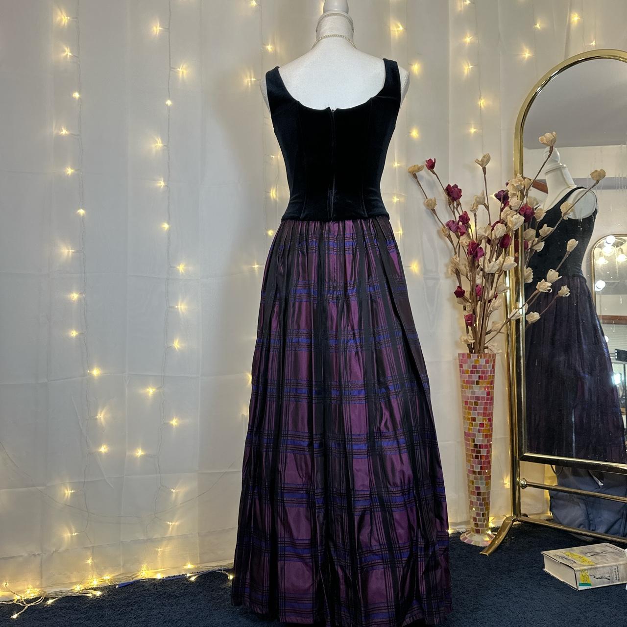 Jessica McClintock Women S Purple And Black Dress Depop   P0 