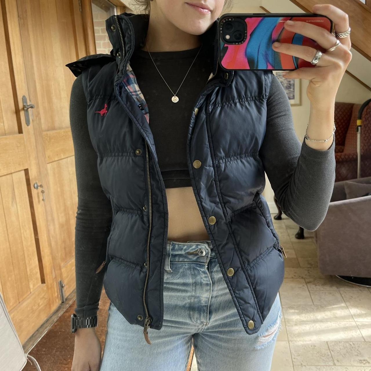 Jack Wills Women's Navy Gilet Depop