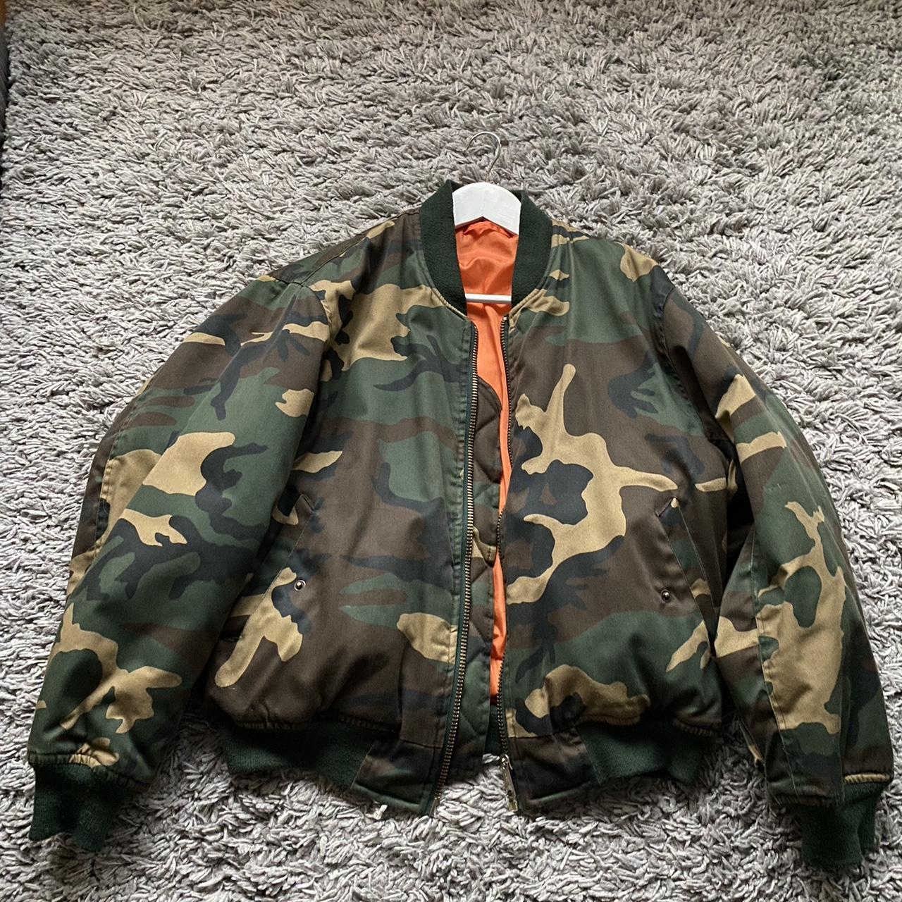 Alyx deals camo bomber