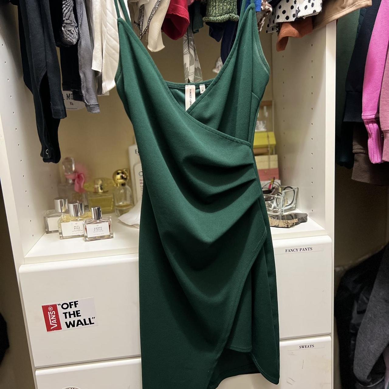 Bloomingdales green dress best sale