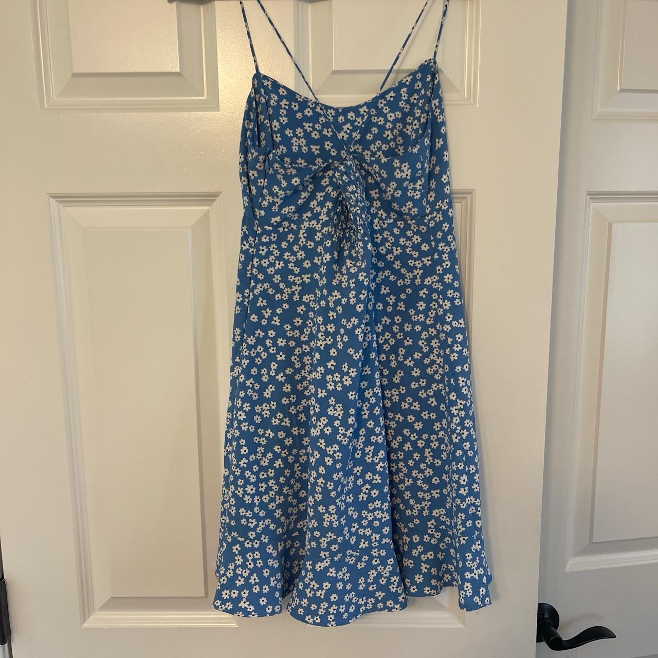 Cornflower blue Zara dress with slightly ruffled... - Depop