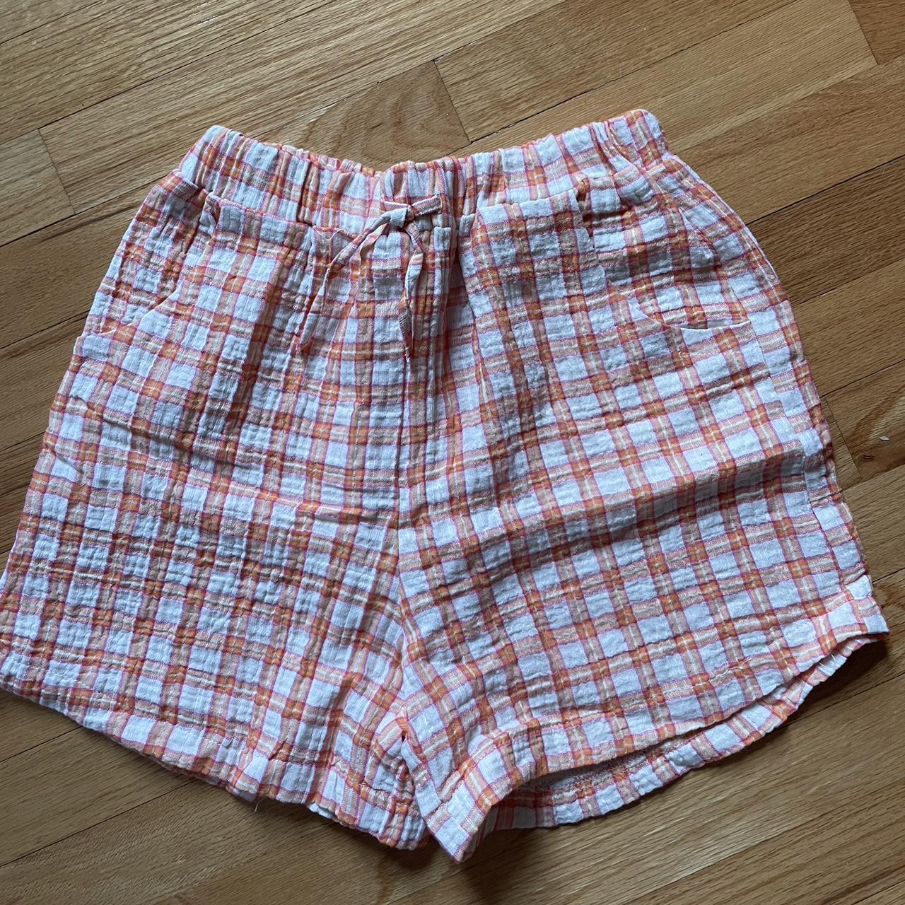 Zara Women's Pink and Orange Shorts | Depop