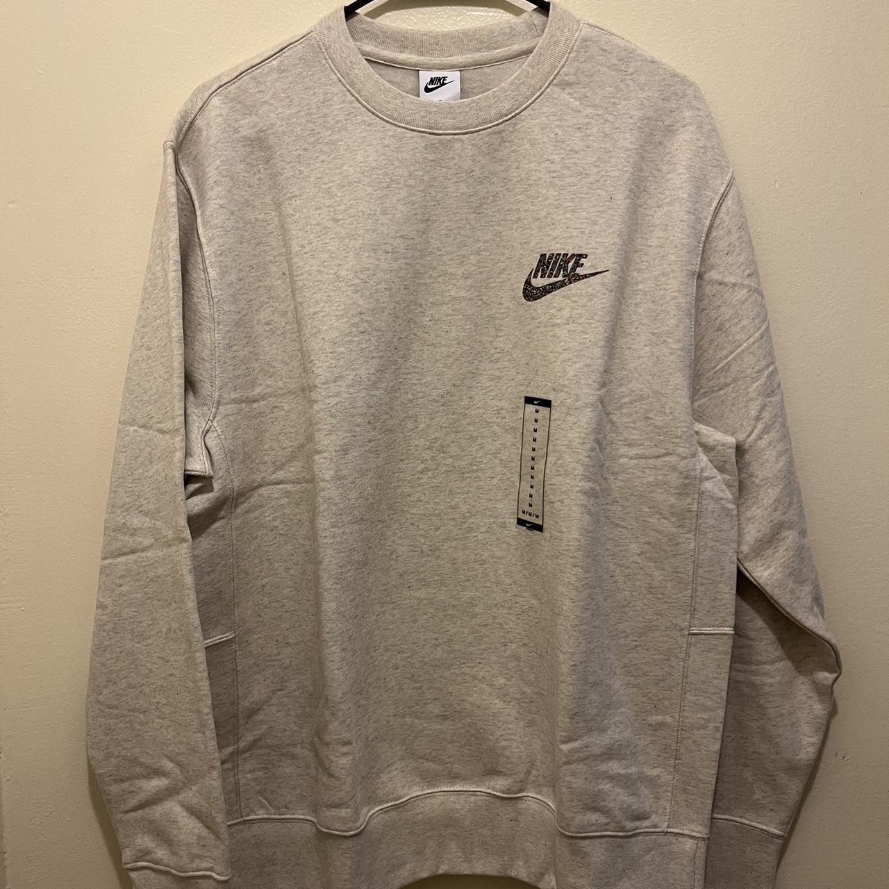 Nike Men's Cream Jumper Depop