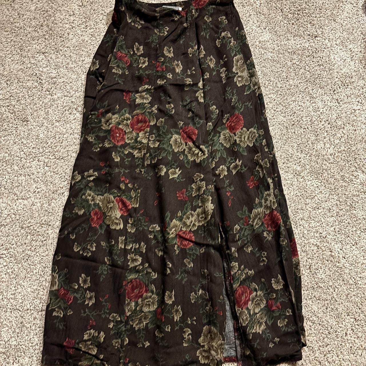 Dressbarn long maxi outlet skirts