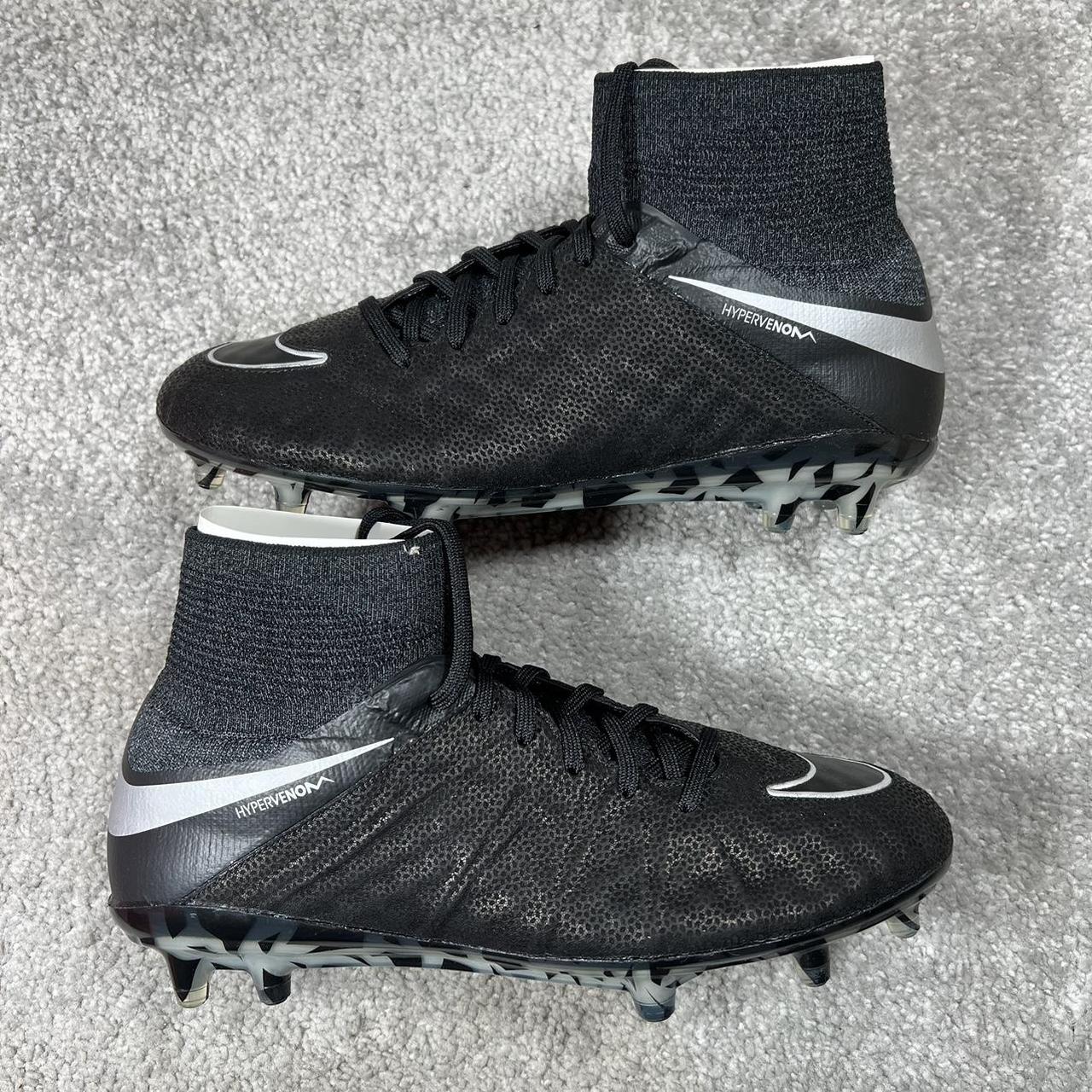 nike hypervenom phantom size 12