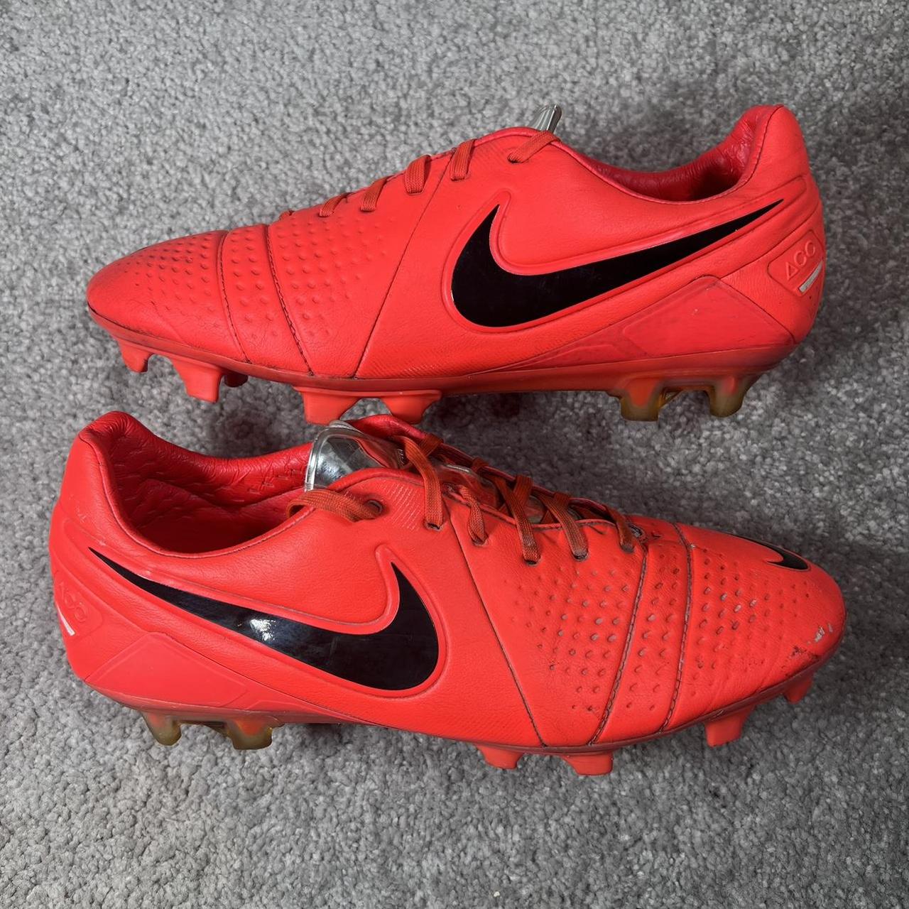 Nike ctr360 maestri iii hot sale crimson