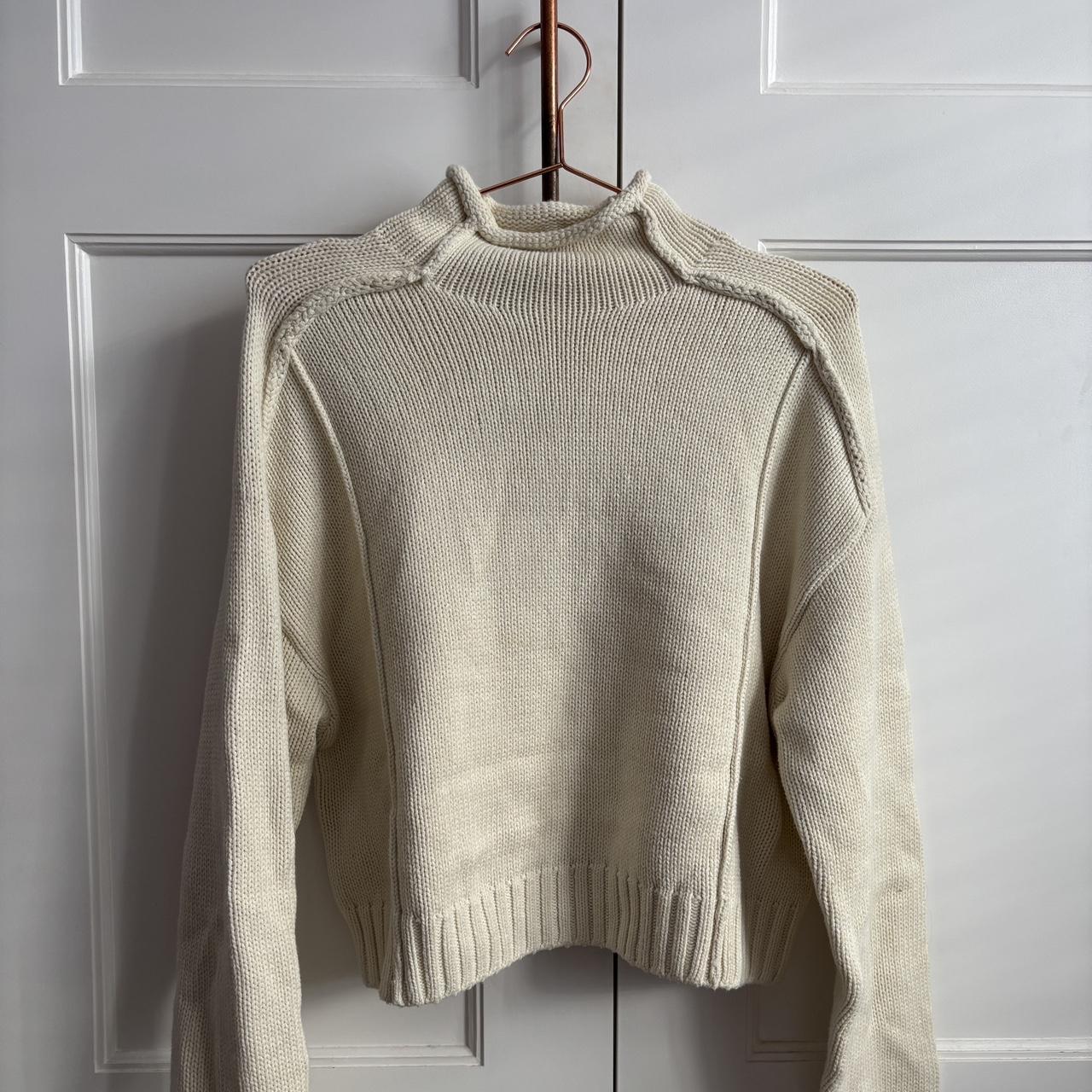 item listed by daliaalt