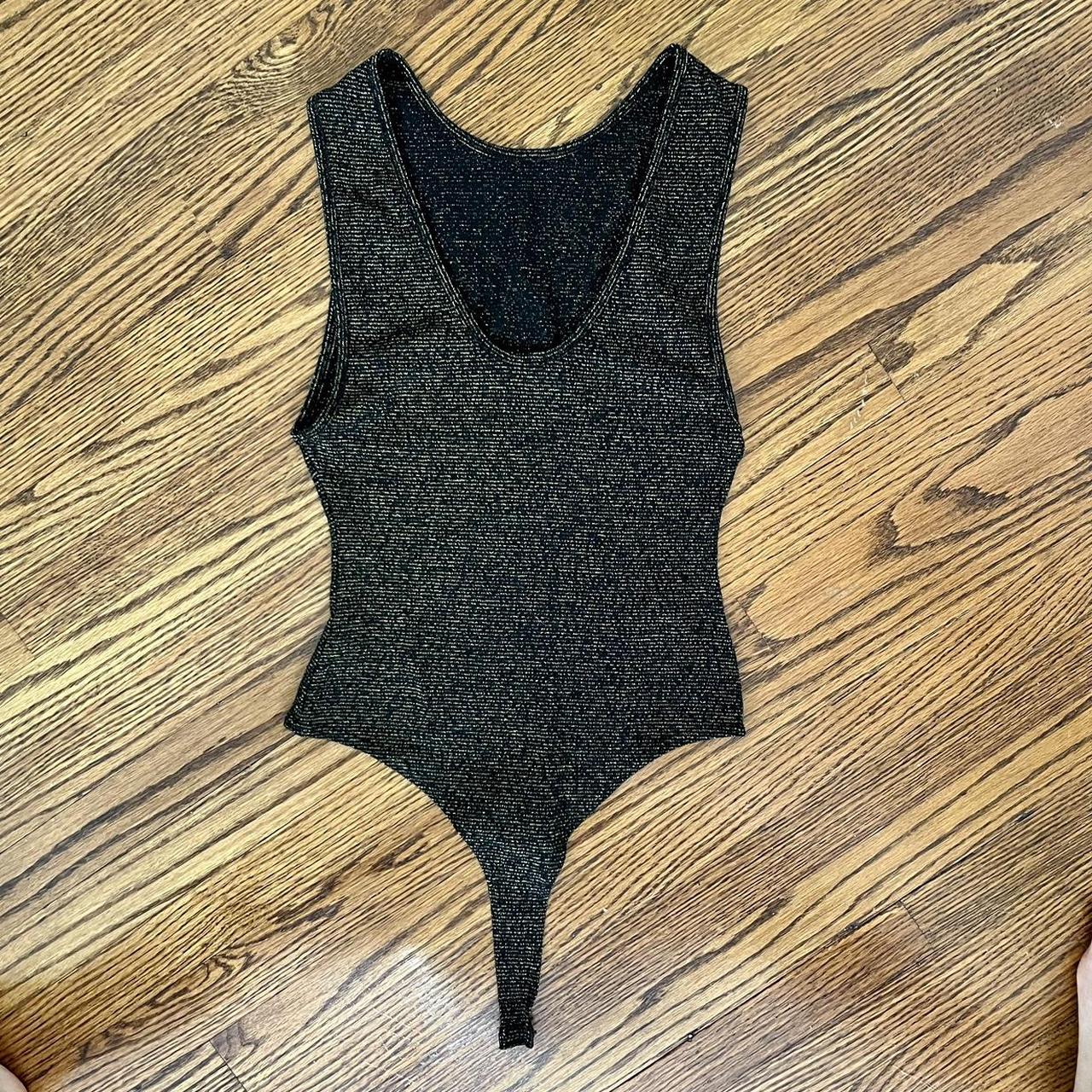 Aria Cove Women's Black and Gold Vest (4)