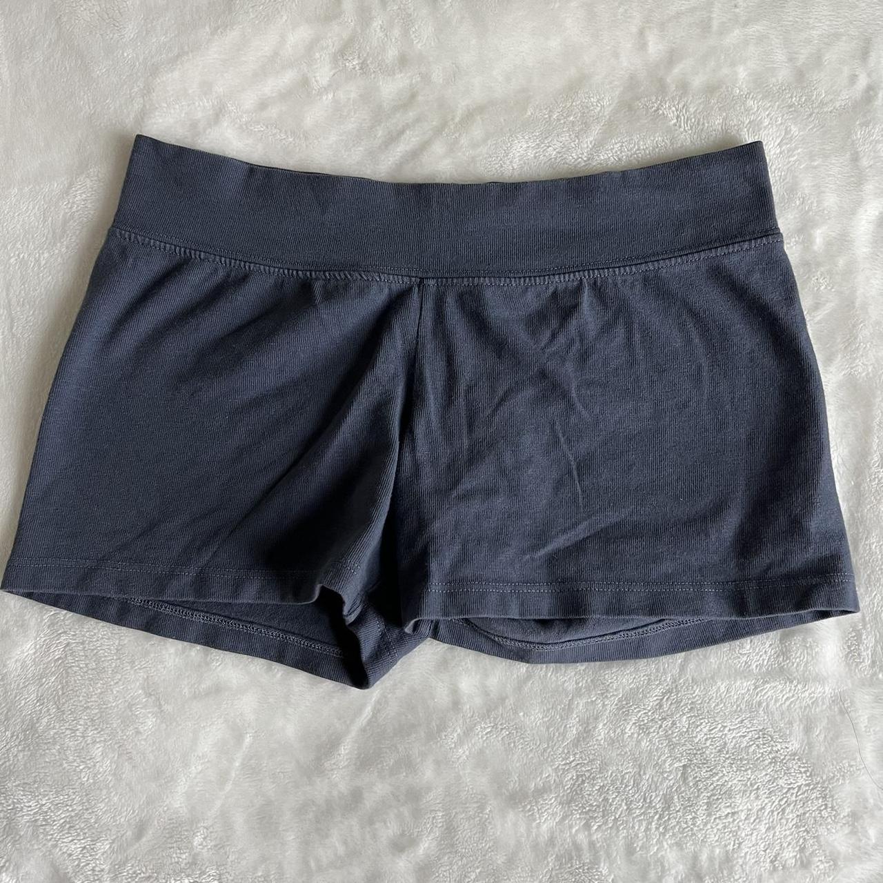 brandy melville madelyn shorts new with tags! 11”... - Depop