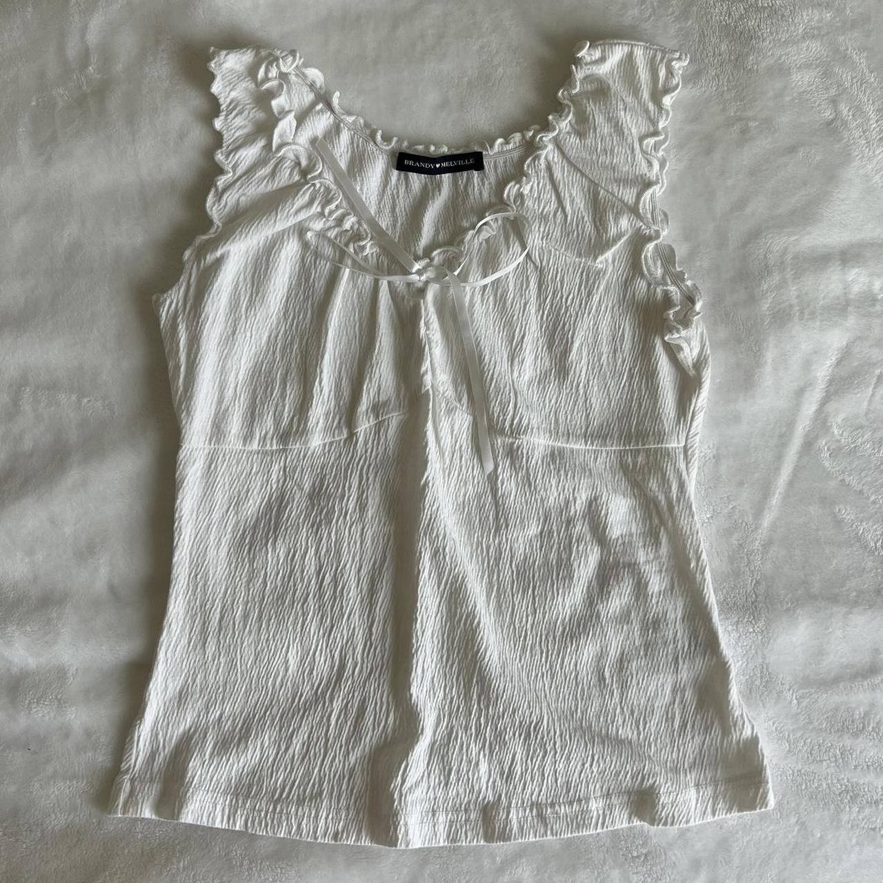 brandy melville malena top 19” length 12” bust - Depop