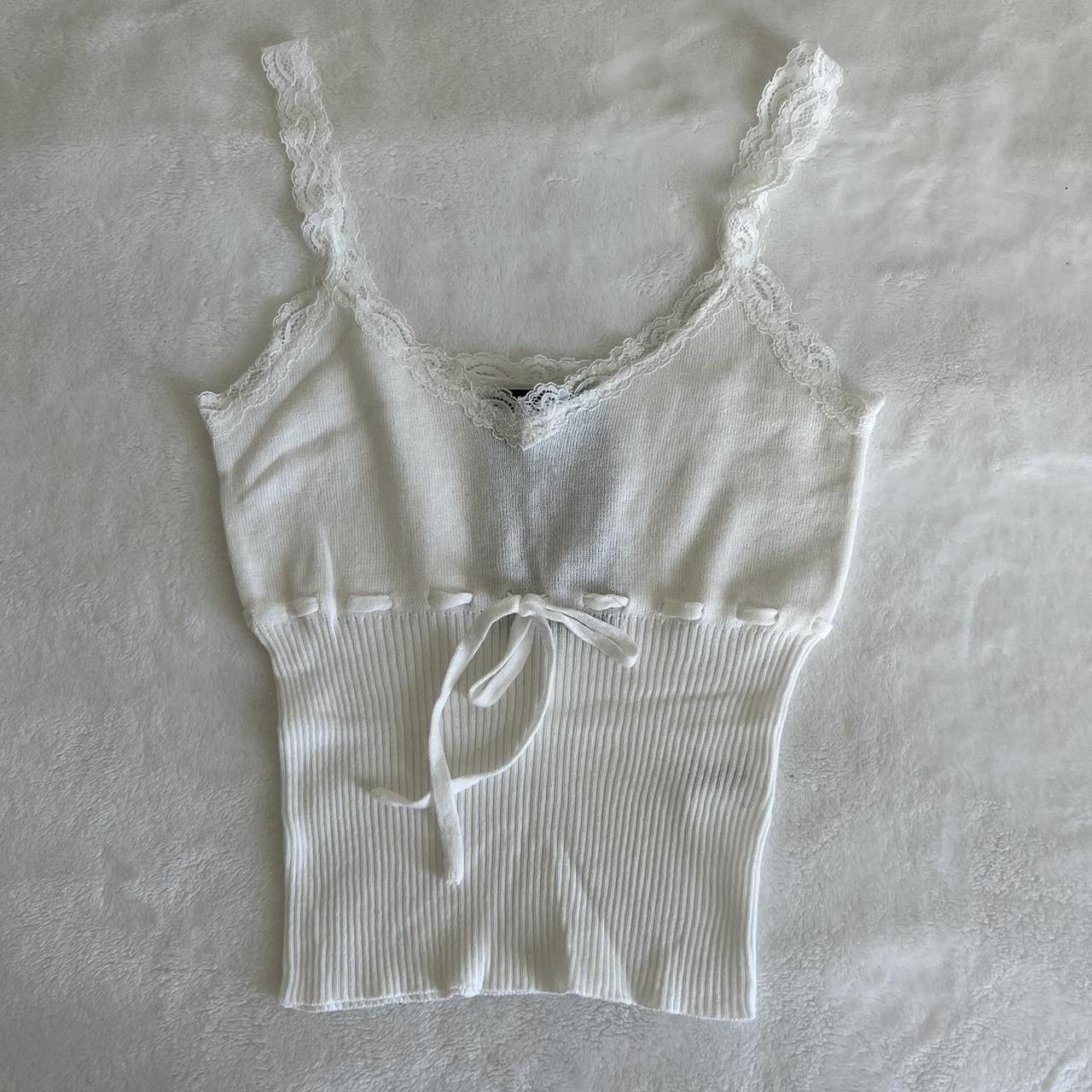 brandy melville sandra lace top new with tags 18”... - Depop