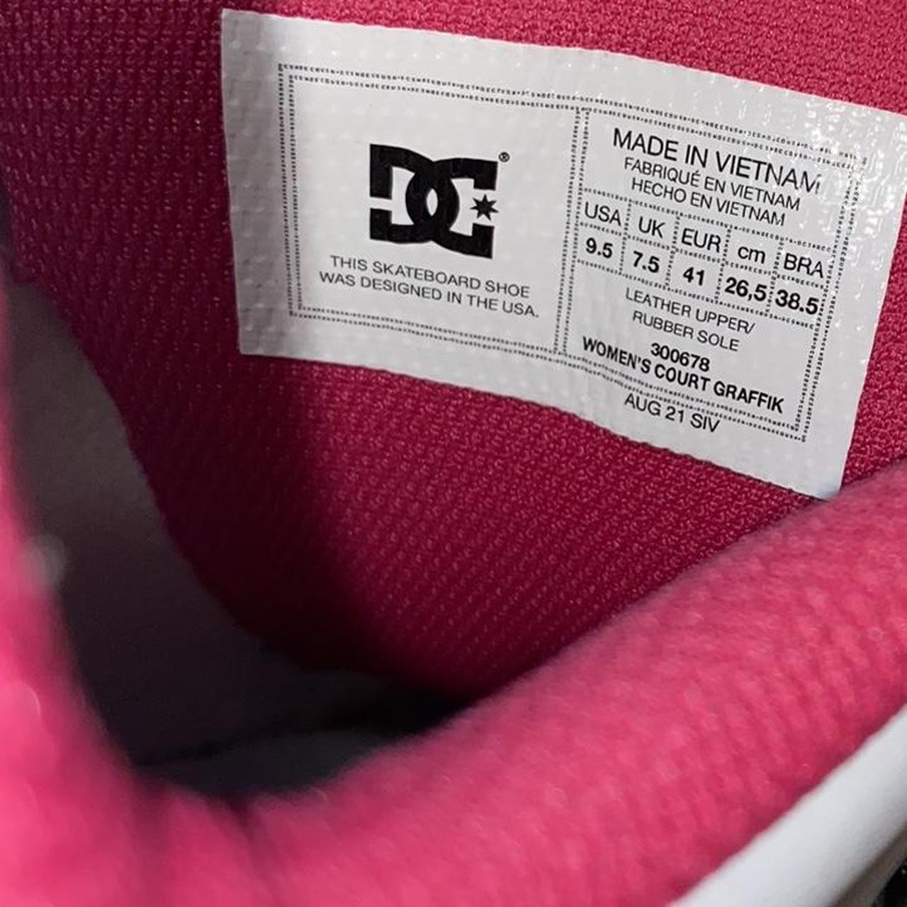 DC Shoes Women's Pink and White Trainers (3)