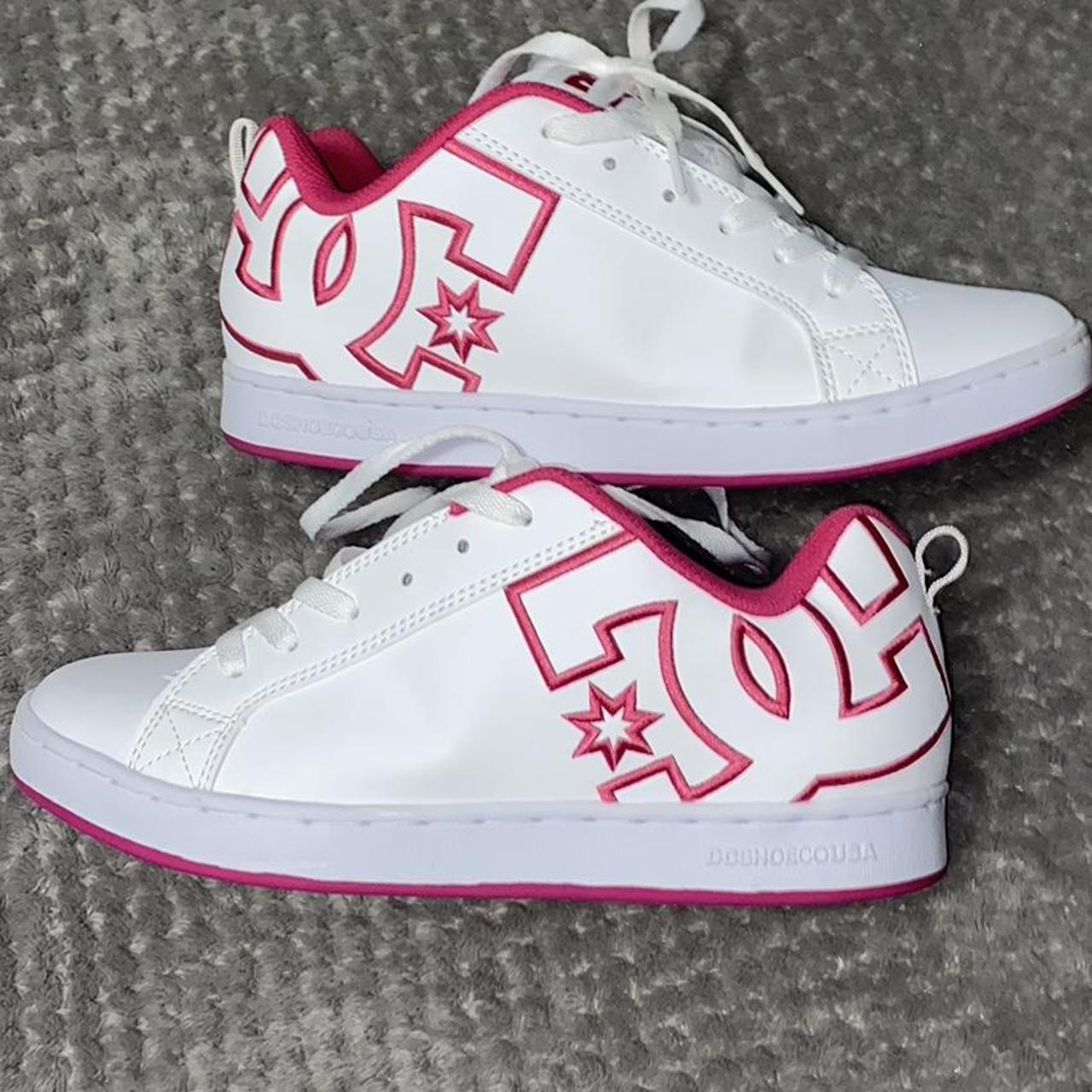 DC Shoes Women's Pink and White Trainers (5)
