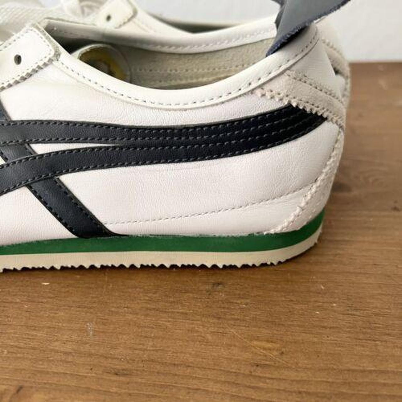 ASICS Men's White and Green Trainers | Depop