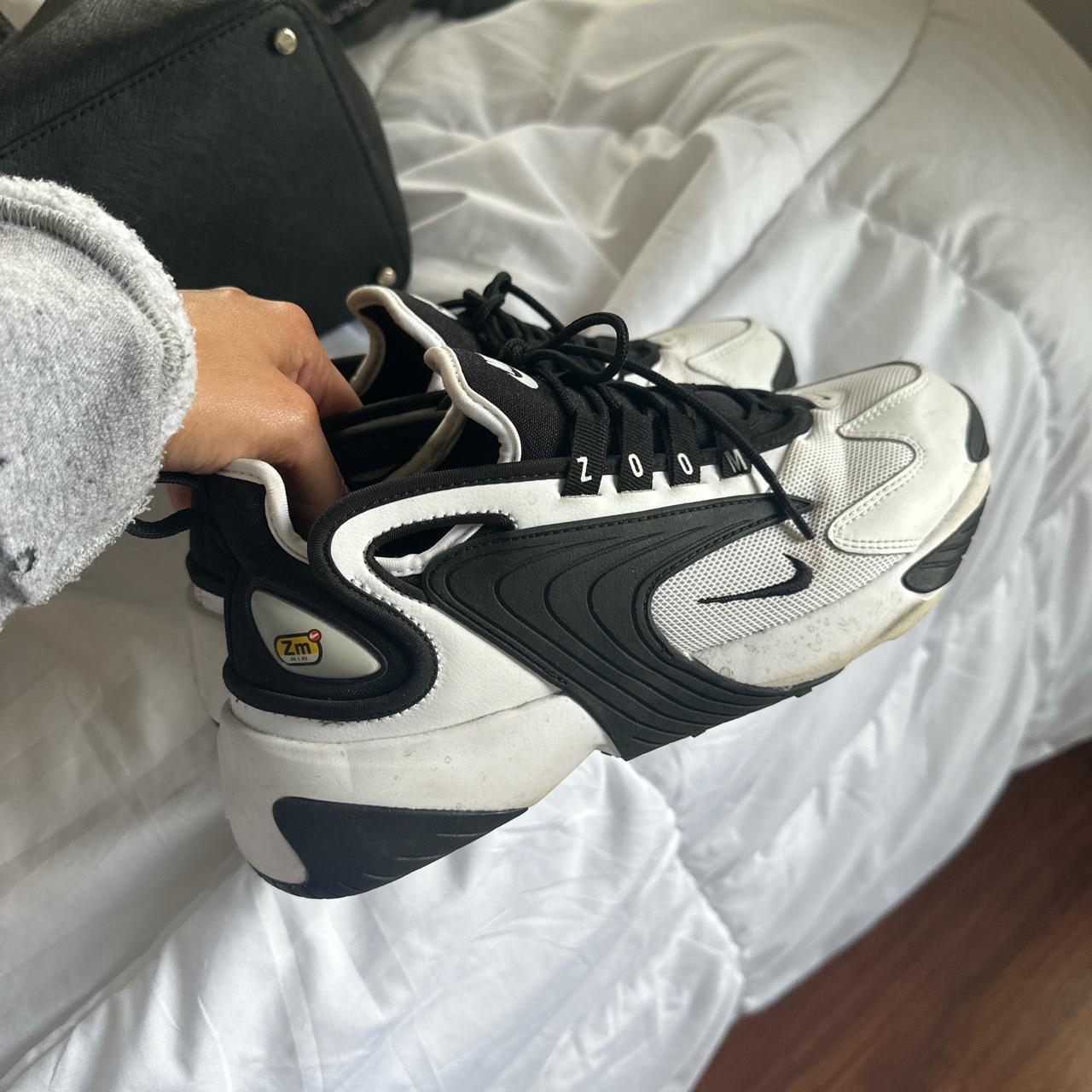 Nike Women's Black and White Trainers | Depop