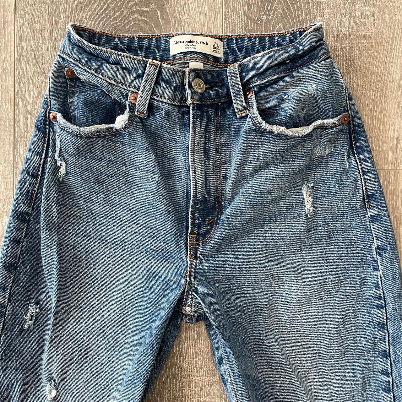 Abercrombie & Fitch High Rise Mom Jeans Preowned, no - Depop