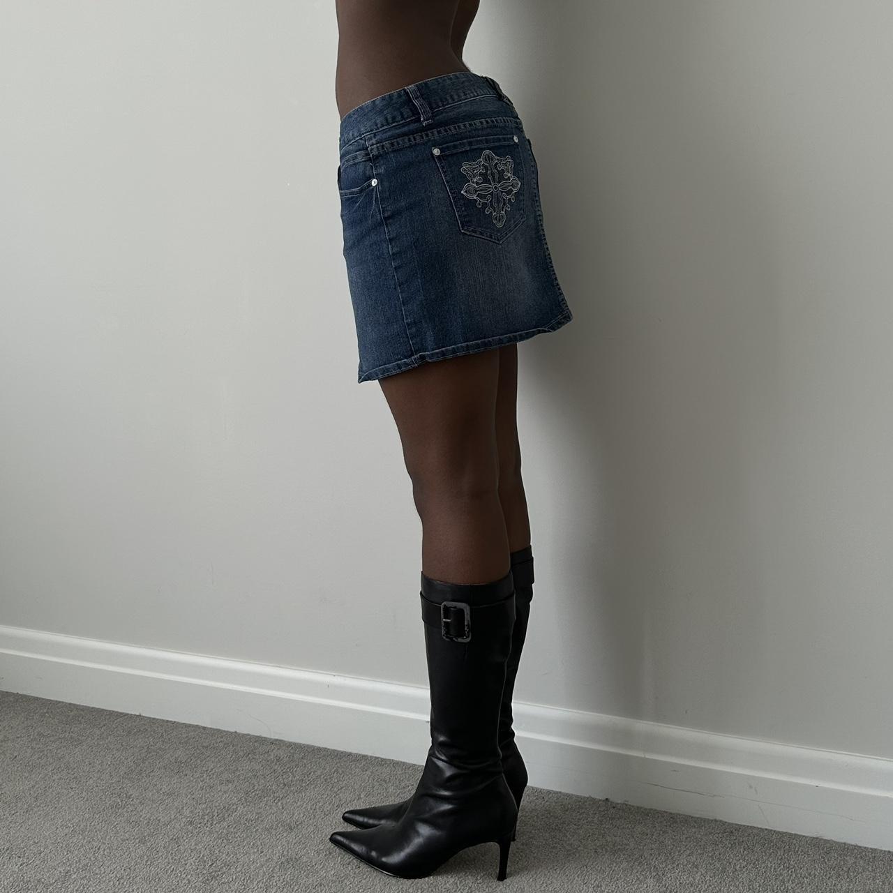 vintage denim mini skirt w/ embroidered back pockets... - Depop