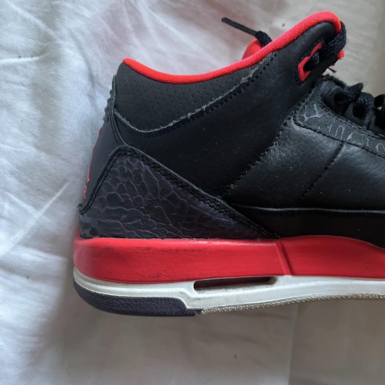 Red and black Jordan 3 So nice just don’t wear... Depop
