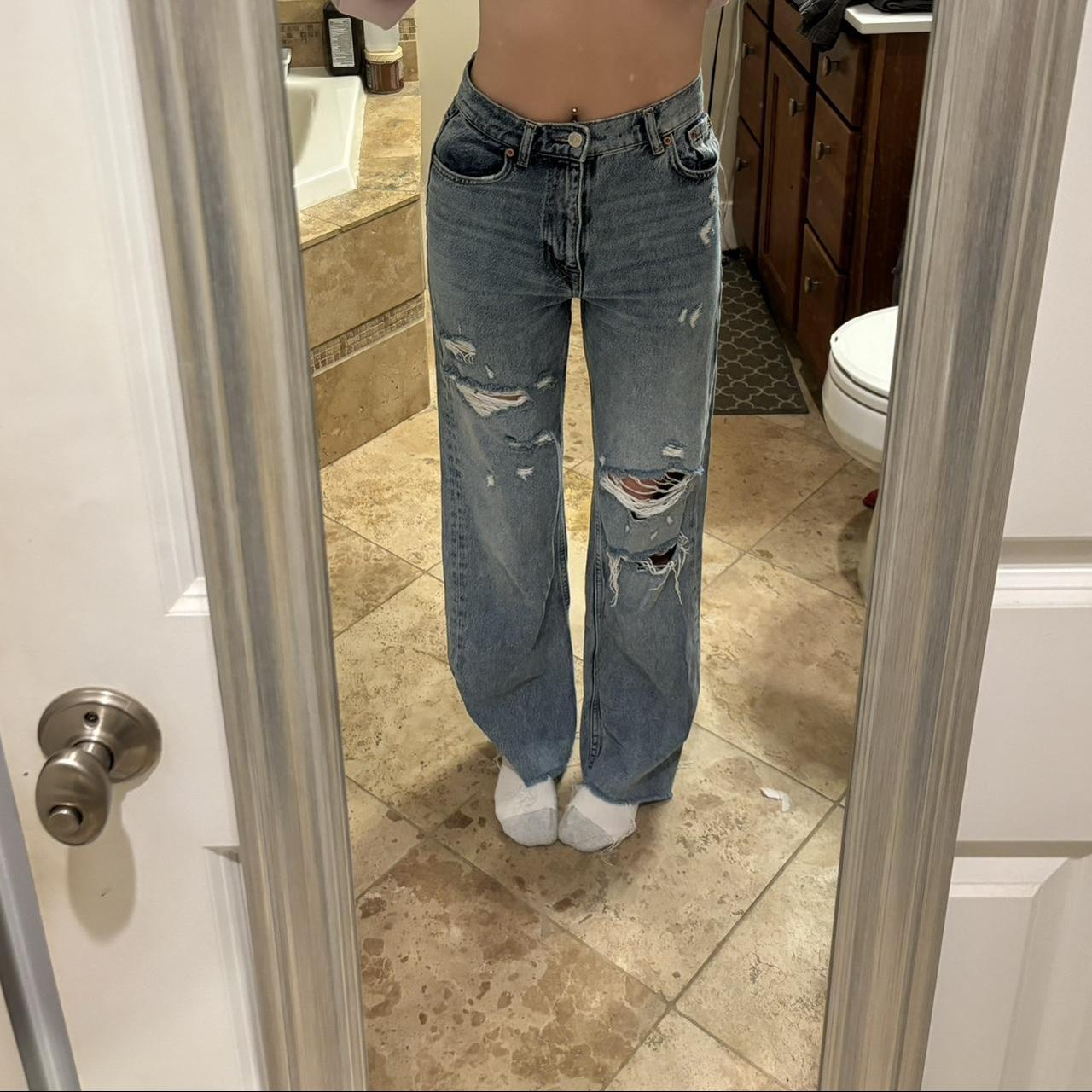 Zara high rise 90s full length jeans, love these... Depop