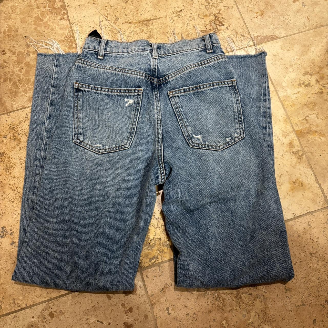 Zara high rise 90s full length jeans, love these... Depop