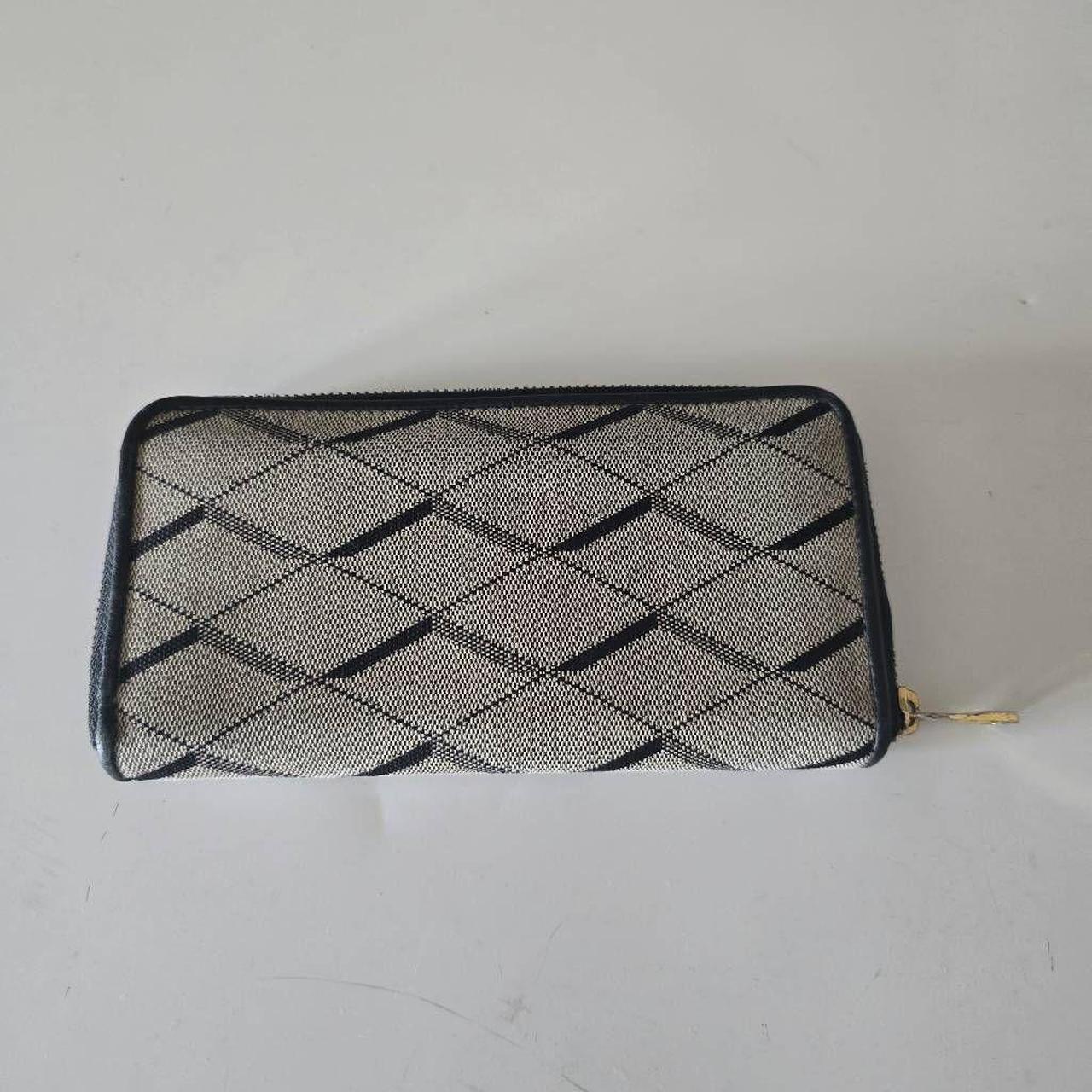 Fossil Women's Wallet - Grey/Black – Fossil Sydne… - image 3