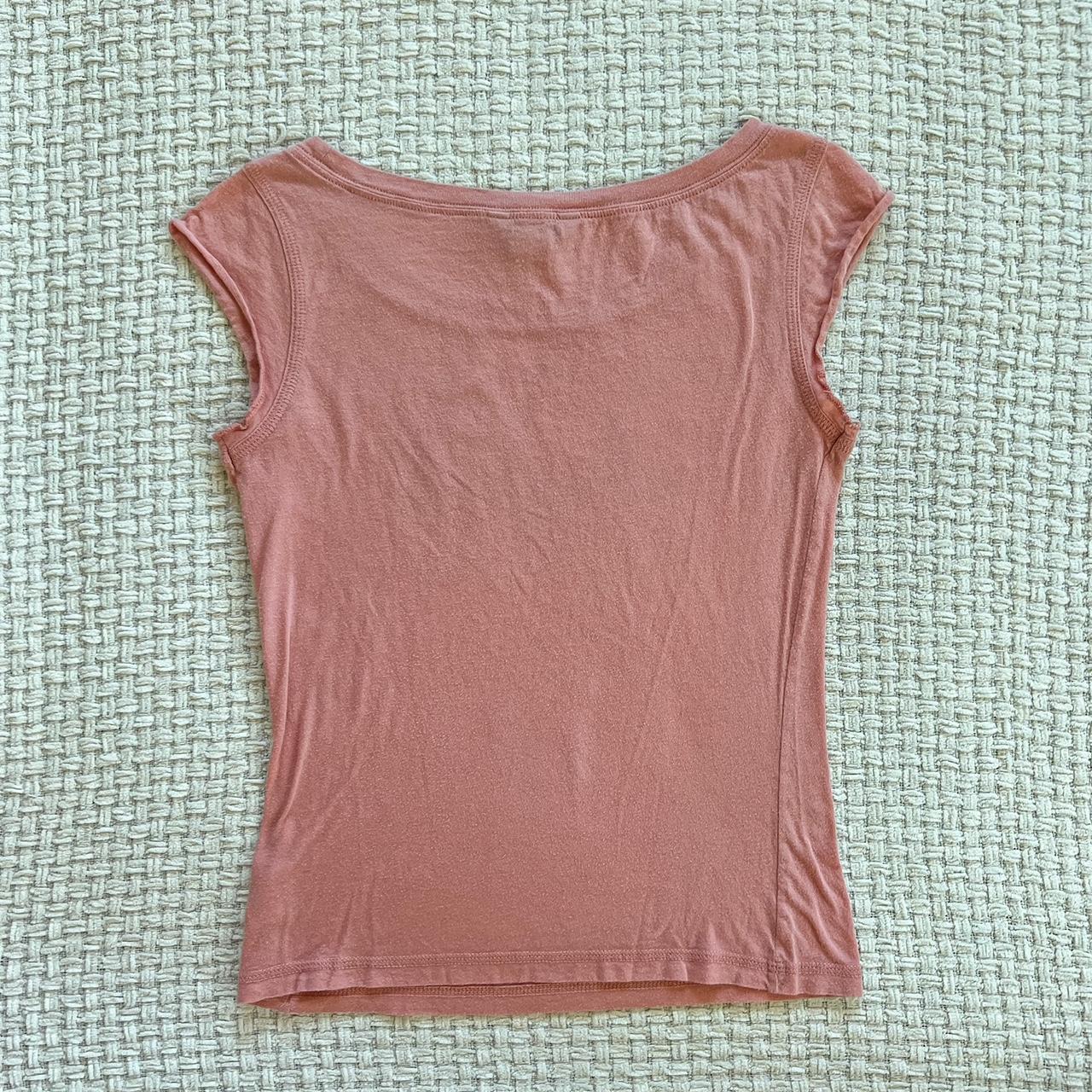 Guess Women's Pink and White T-shirt | Depop