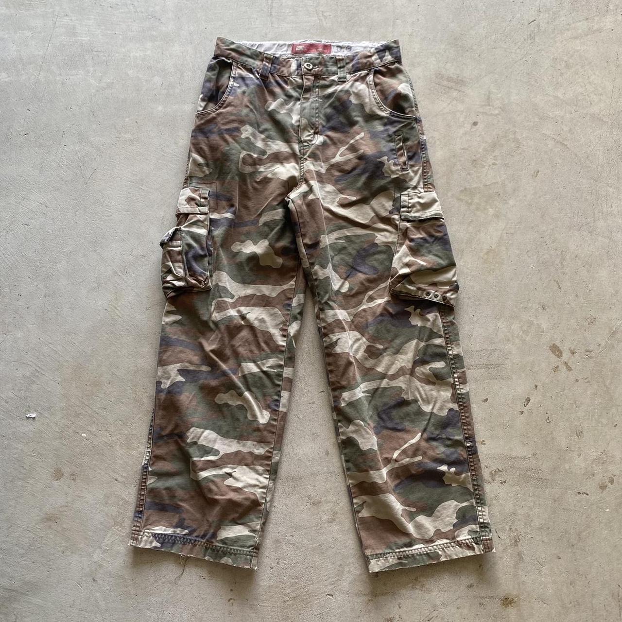 Faded Glory Camo Cargo Pants Embroidery detail at... - Depop