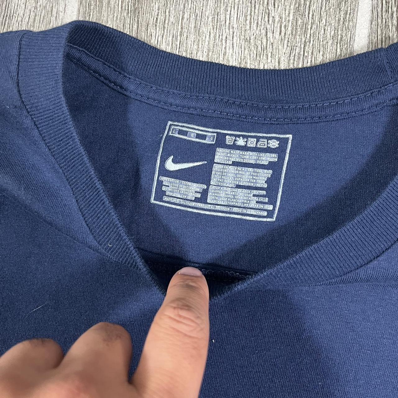 Nike Men's Blue and Navy T-shirt | Depop