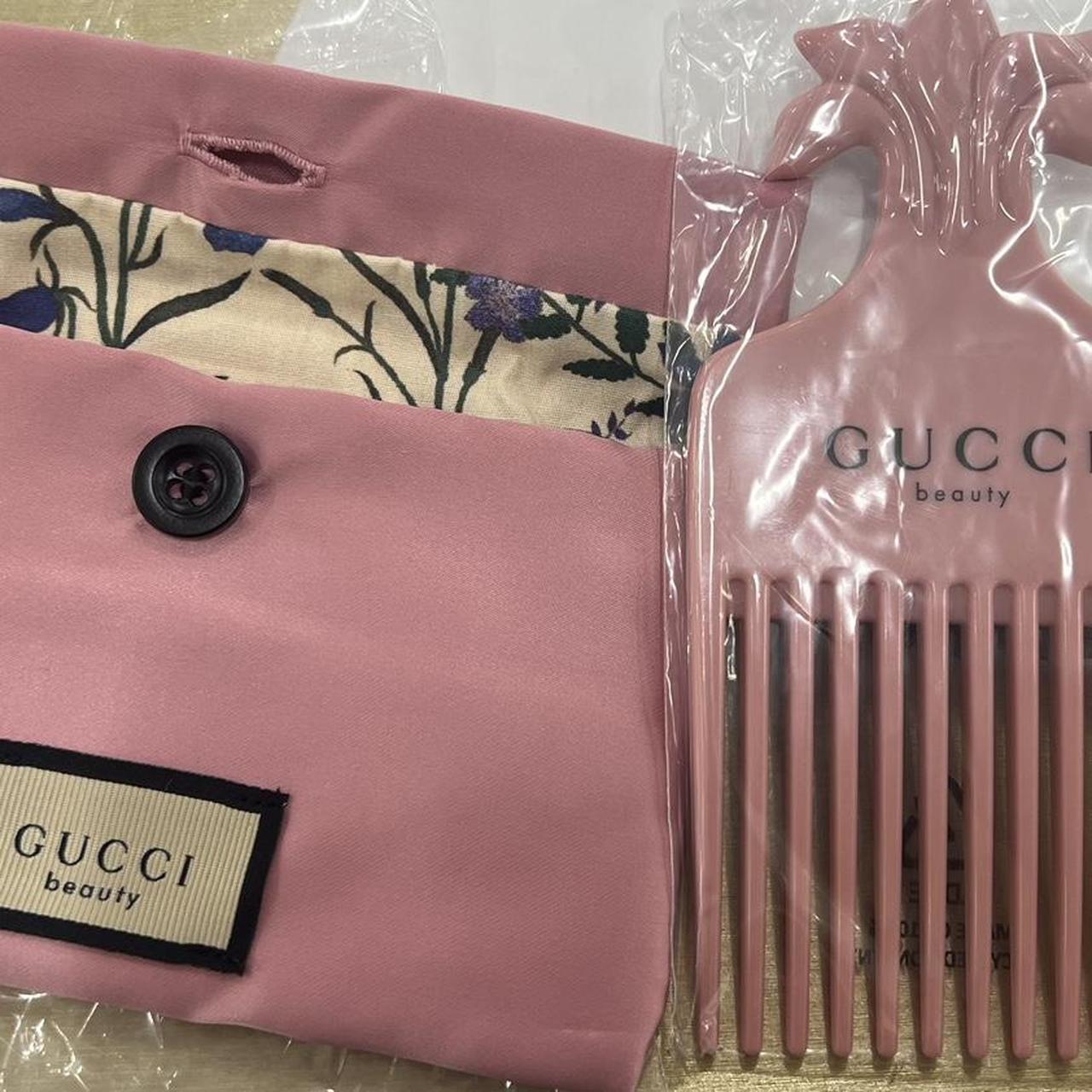 Gucci Beauty pink comb and pouch brand new Depop