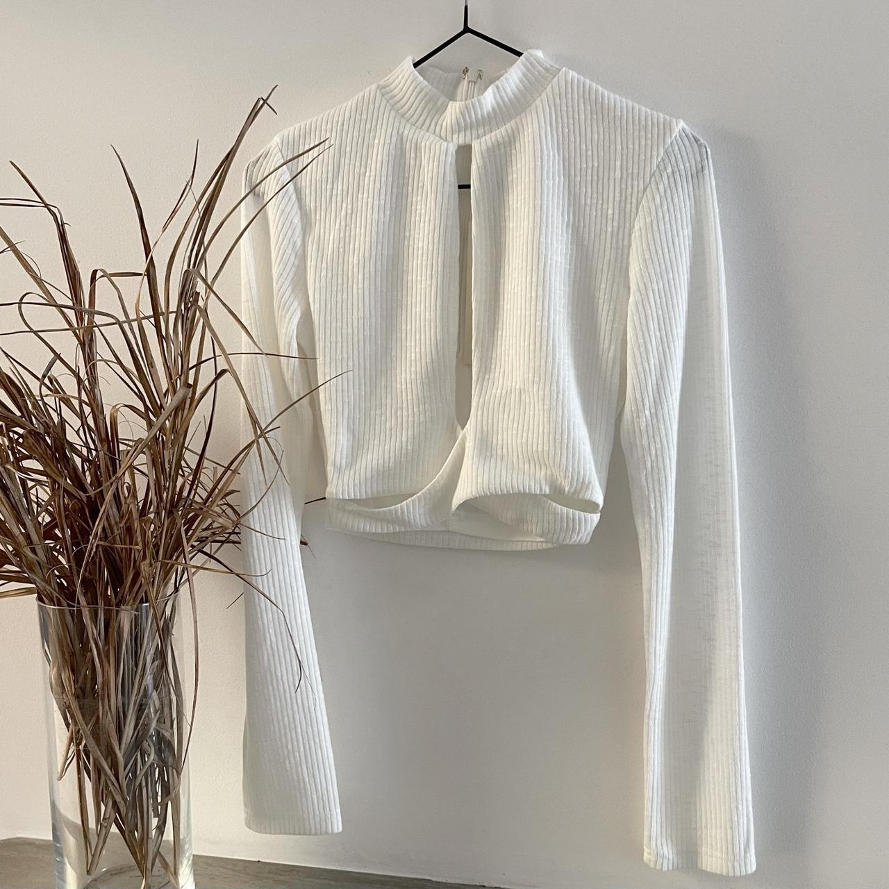 SABOSKIRT BUNDLE / 2x long sleeve Crops ! Depop