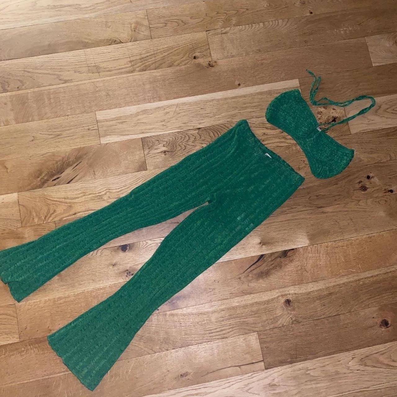 ピ*ん様 paloma wool同型 simple projectカラフル　ニッ Paloma Wool green knit two piece set top and pants | Depop