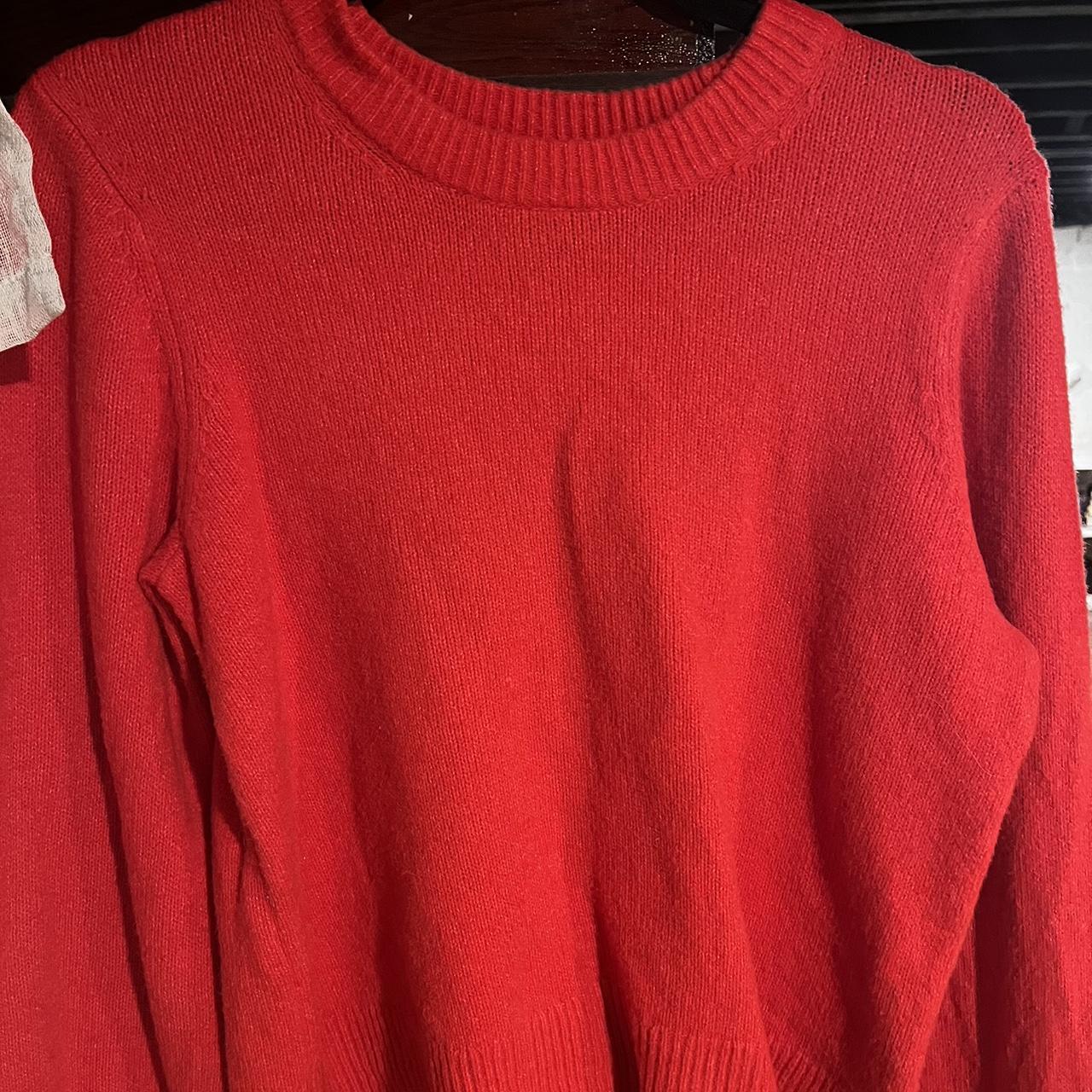 GAP bright red sweater women's size small no flaws Depop