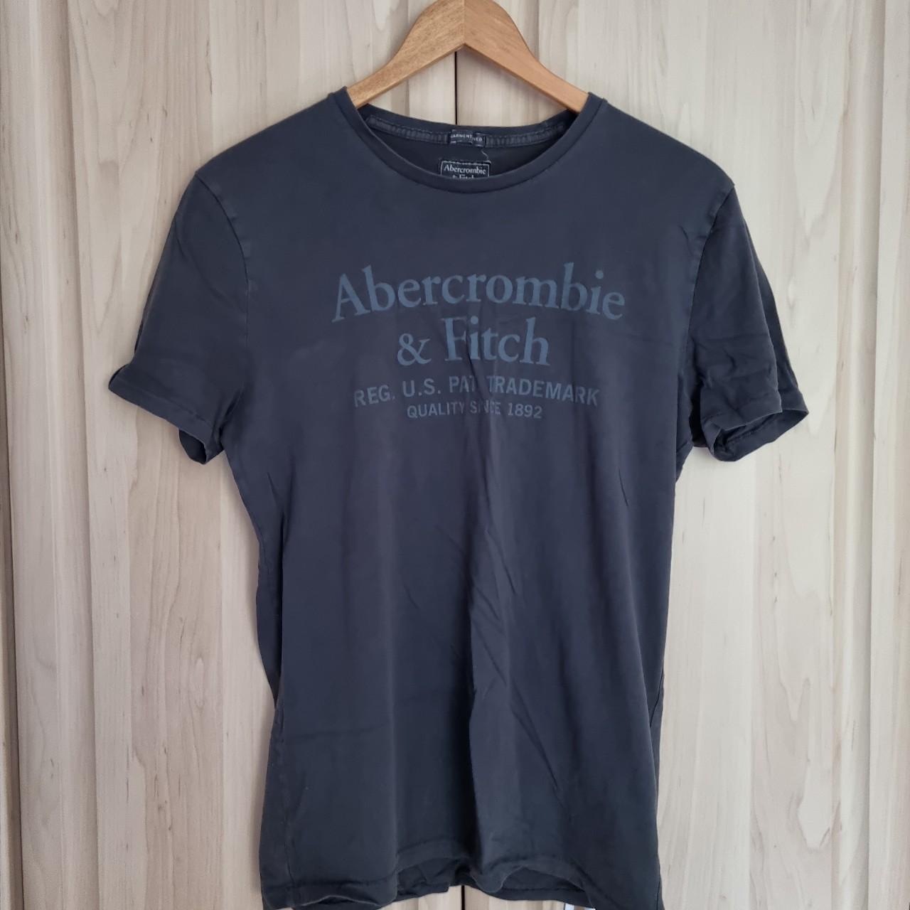 Abercrombie and Fitch T Shirt Size: S Colour:... - Depop