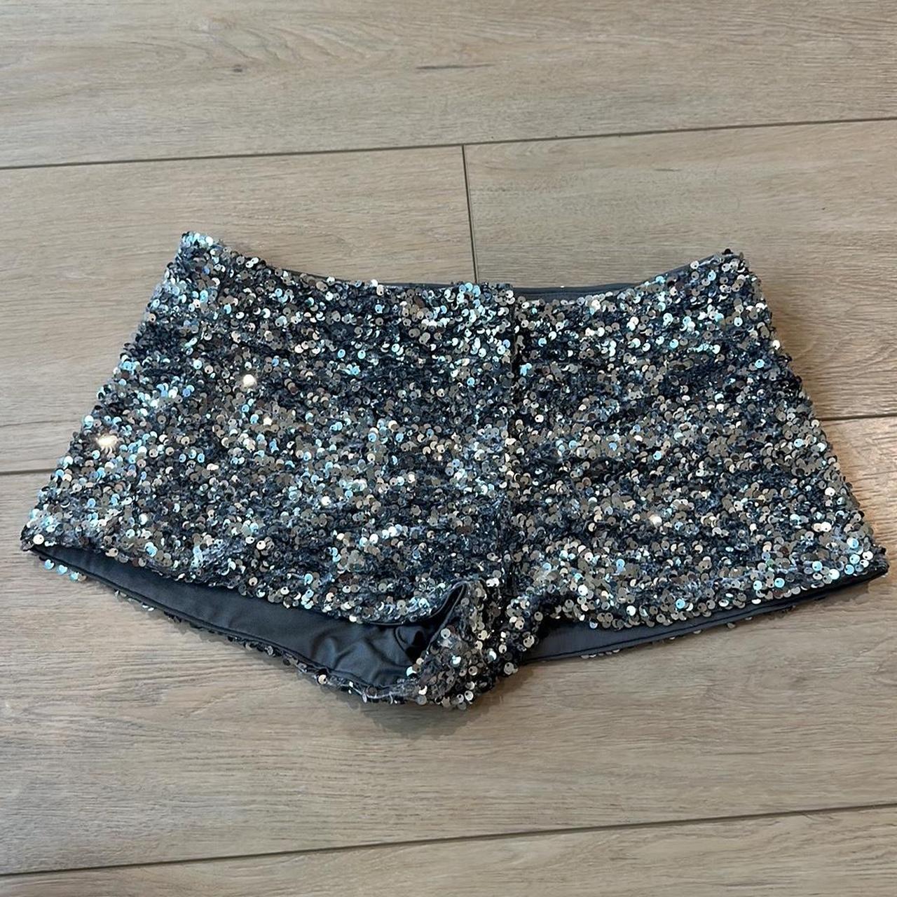 item listed by ambcloset