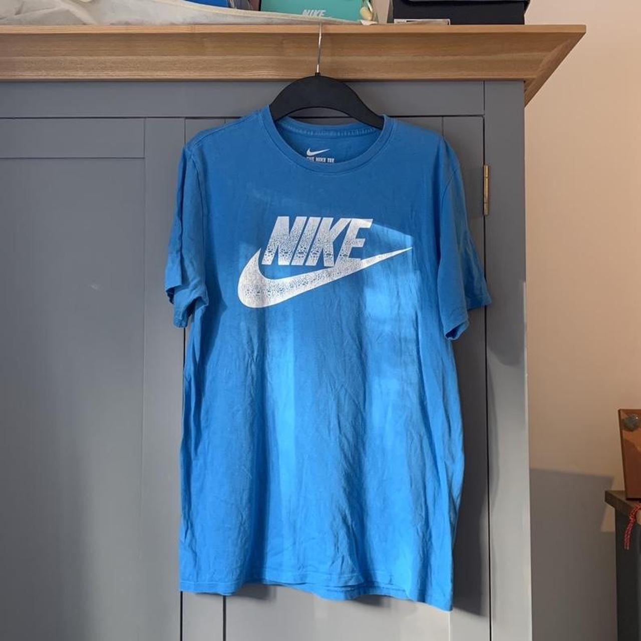 mens blue nike t shirt