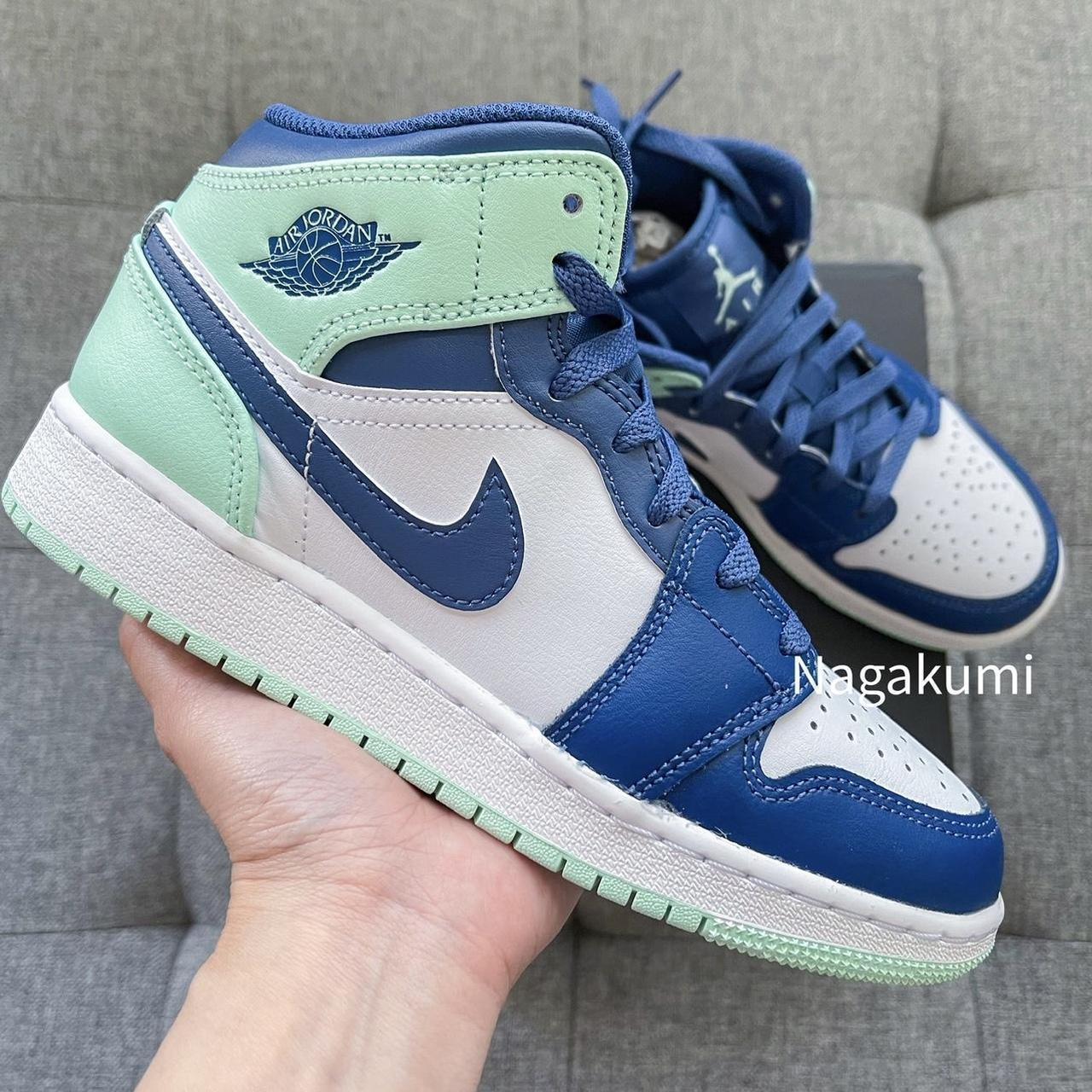 💚 Air Jordan 1 Mid Teal Navy 💚 4 youth = women’s... - Depop