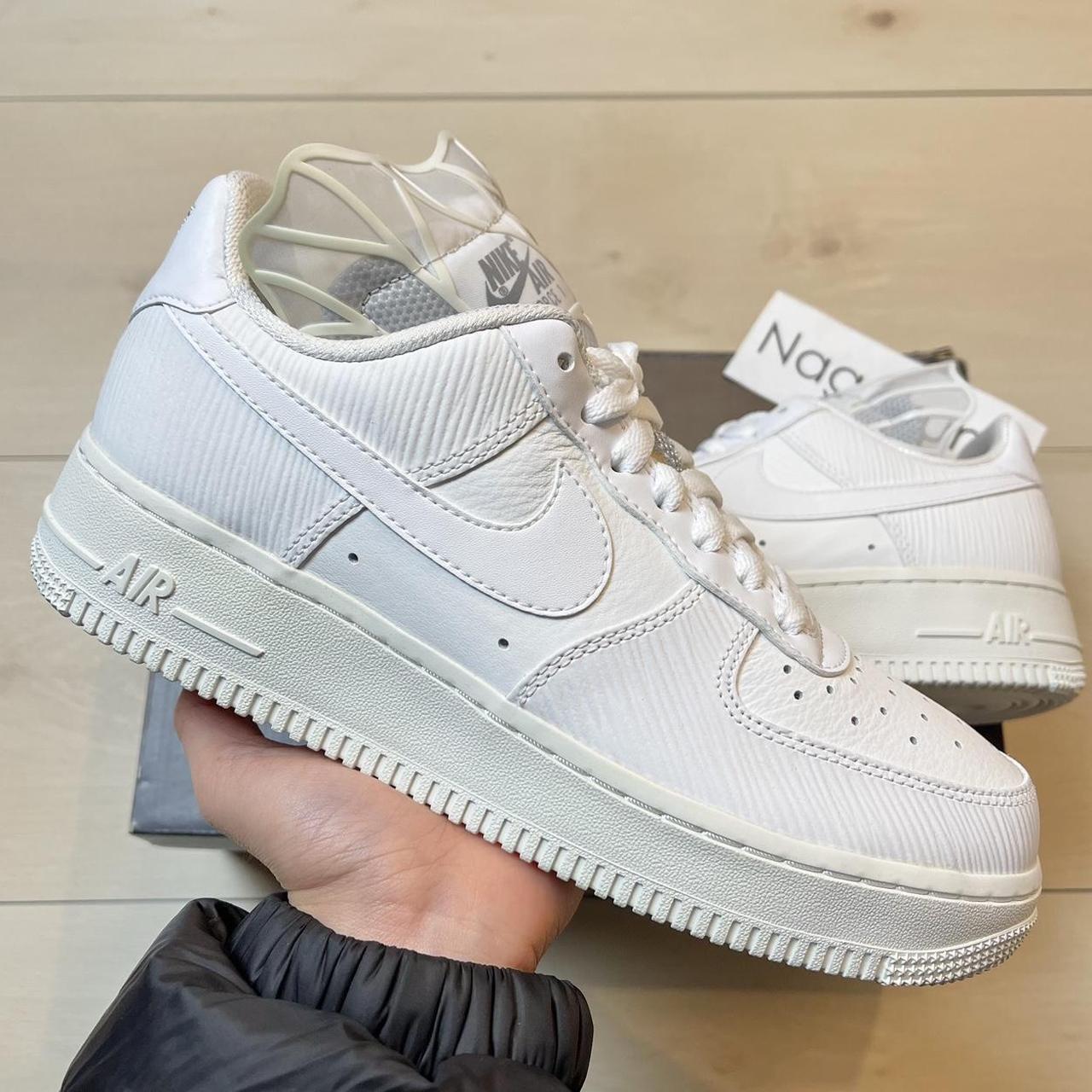 NIKE Women's Air Force 1 '07 Special Edition - Size 8