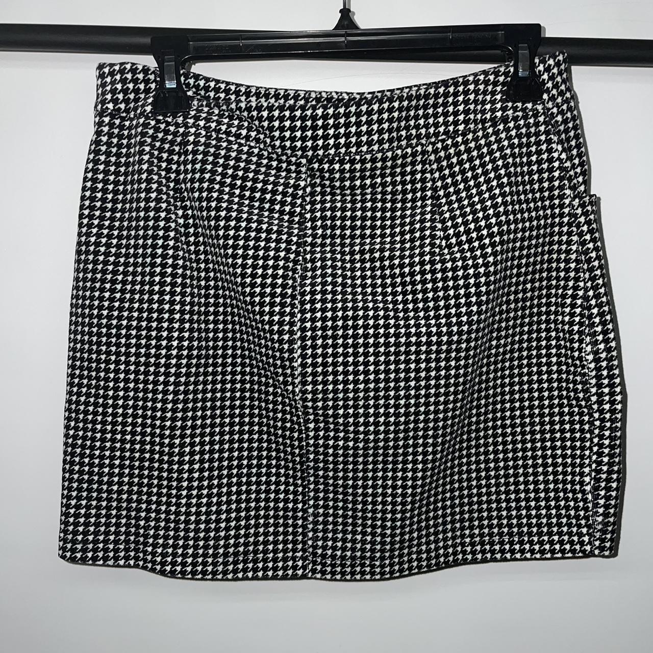 Forever 21 Brand Corduroy Houndstooth Skirt Size... - Depop