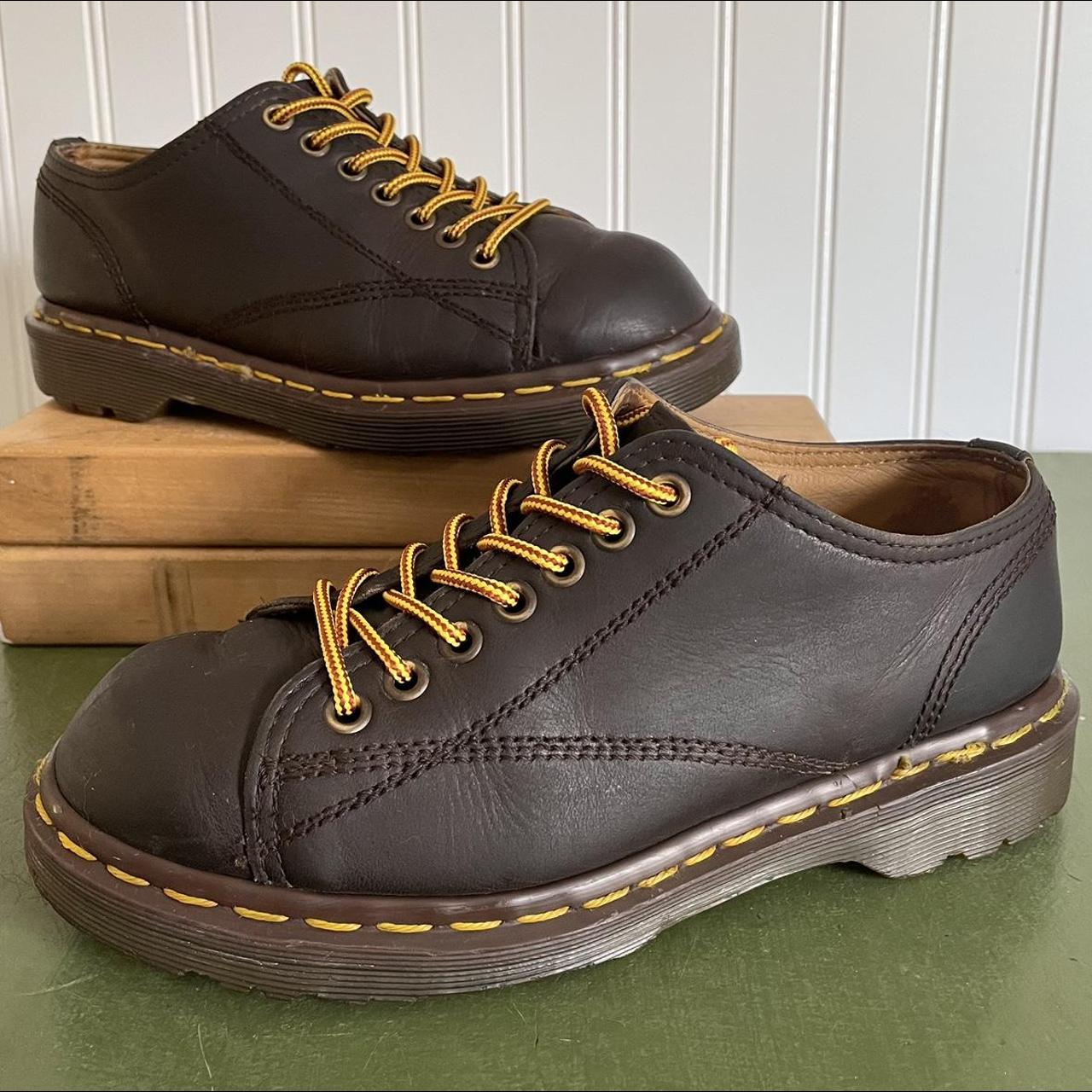 Dr martens cheap low brown