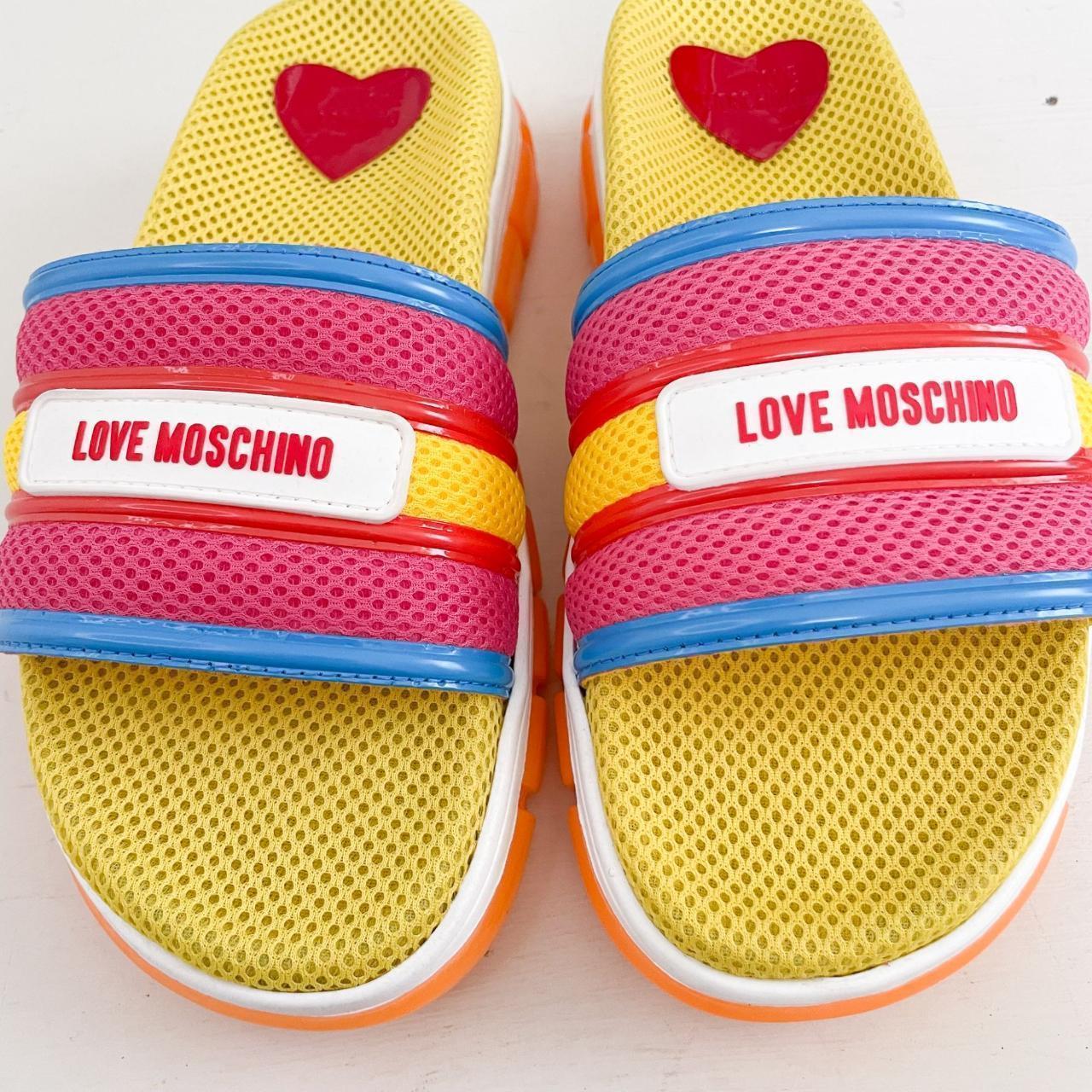 Moschino best sale rainbow slides