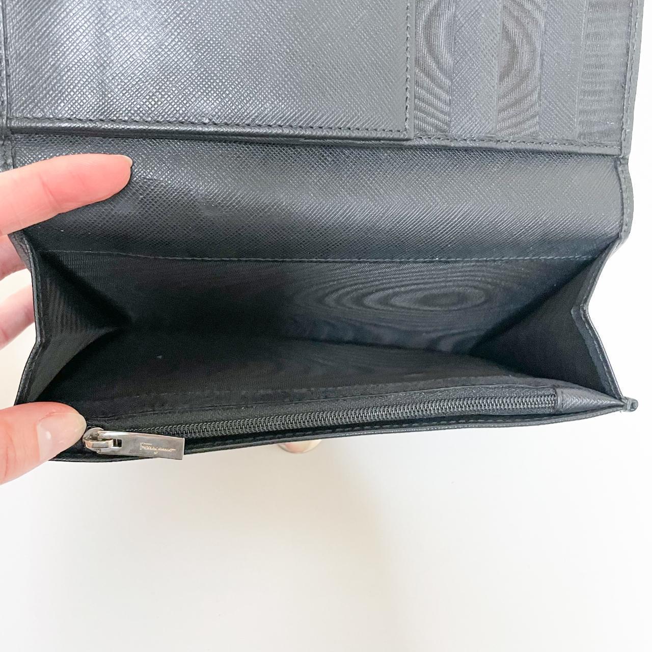 Ferragamo Gancini Icona Vitello Wallet