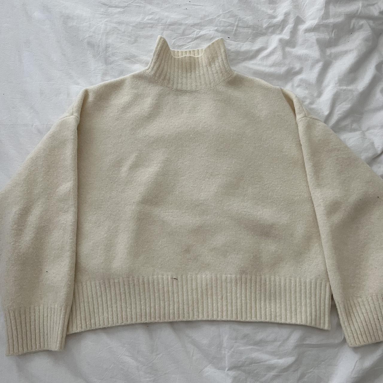 Zara Women's Cream Jumper | Depop