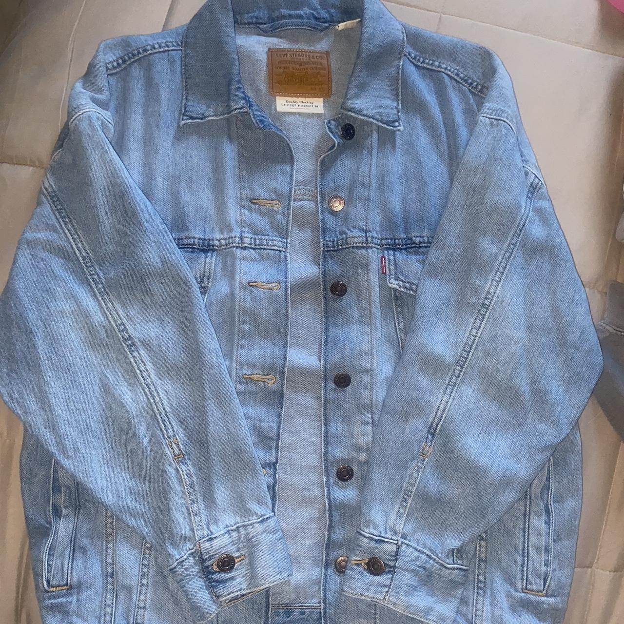 Levi’s 90s Trucker Jacket - Oversized Size:... - Depop