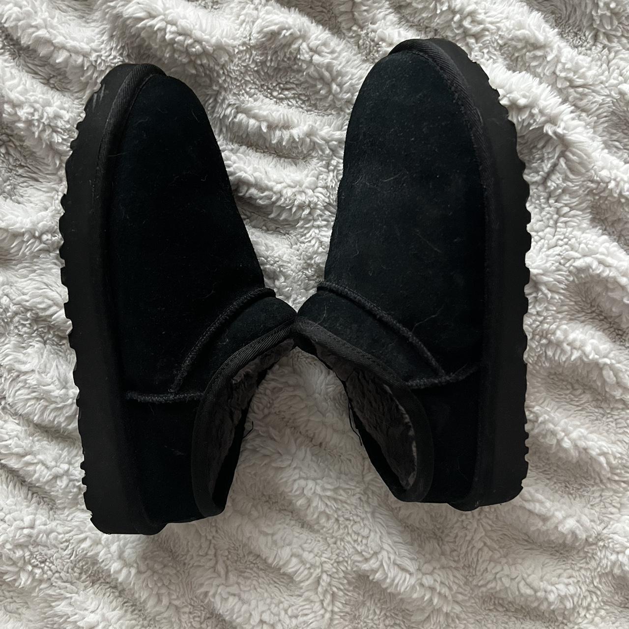 Ugg womens best sale black slippers