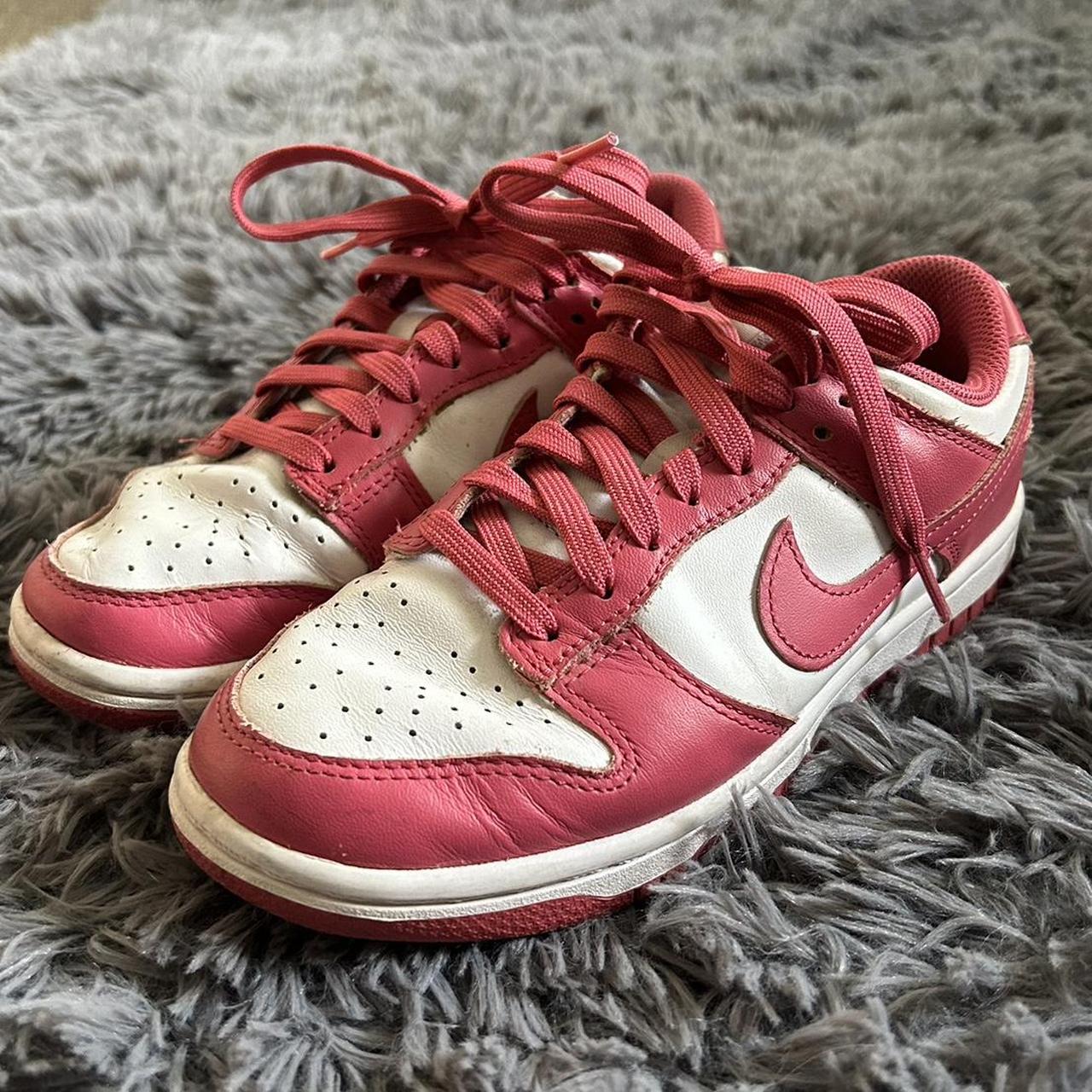 Ladies pink nike trainers orders