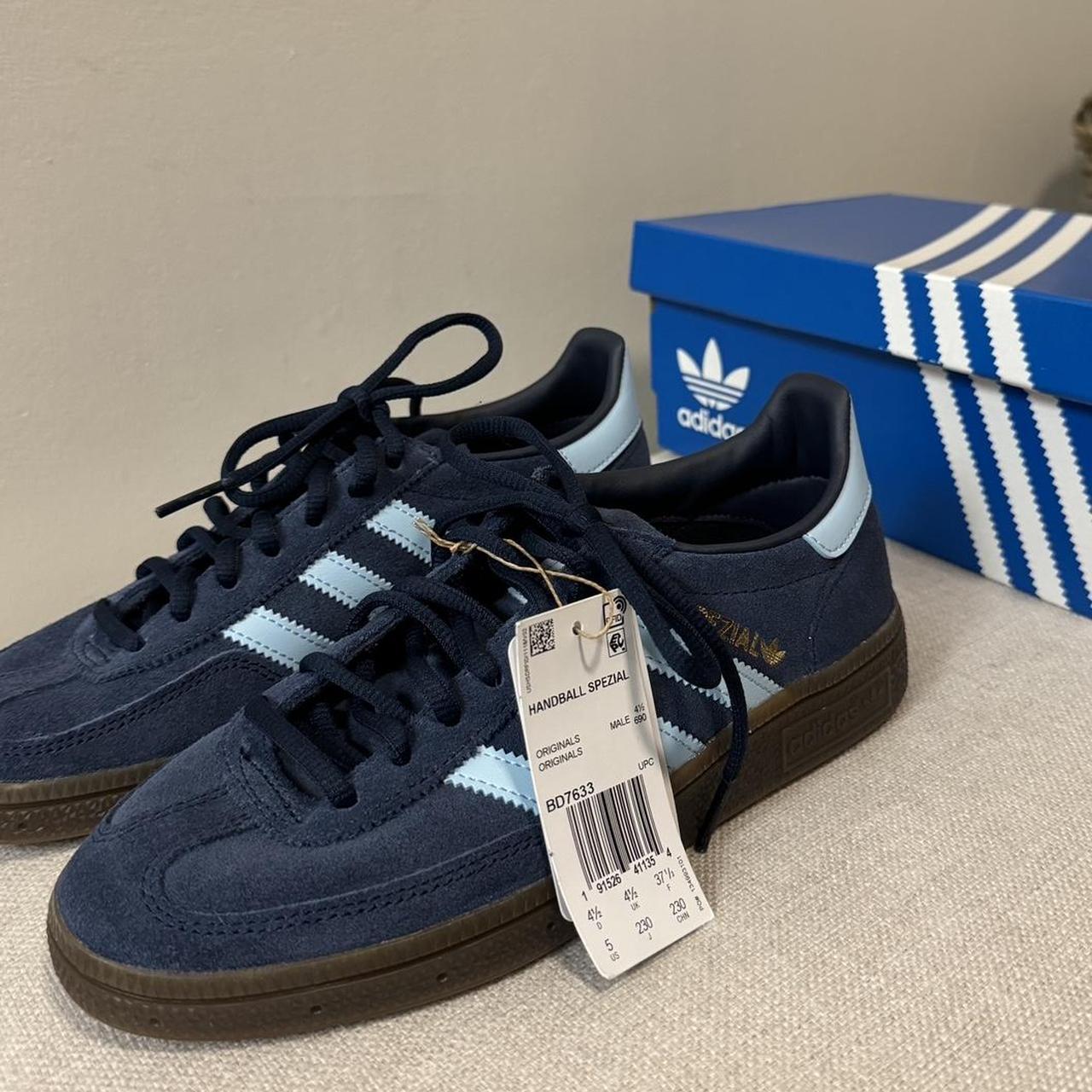 mens navy blue adidas trainers