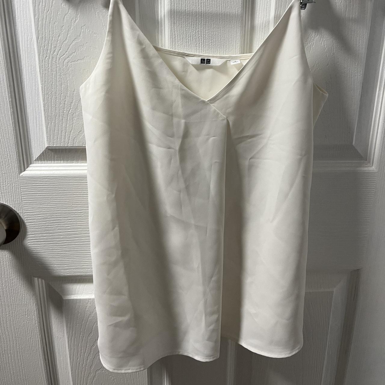 White Uniqlo tank top - Depop